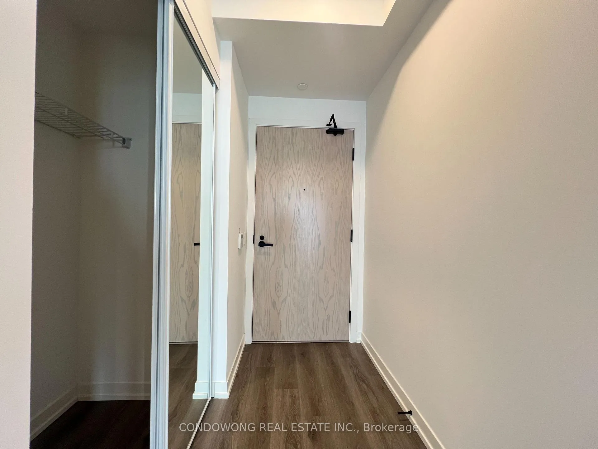 Photo 13 of Unit 2601, 28 Interchange Way, Vaughan, Vaughan Corporate Centre — HOMEH