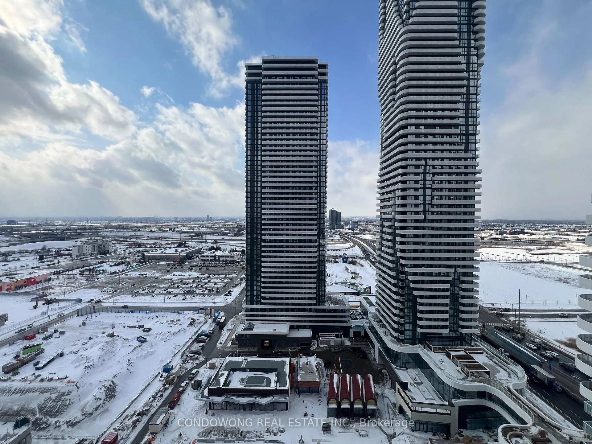 Photo 15 of Unit 2601, 28 Interchange Way, Vaughan, Vaughan Corporate Centre — HOMEH