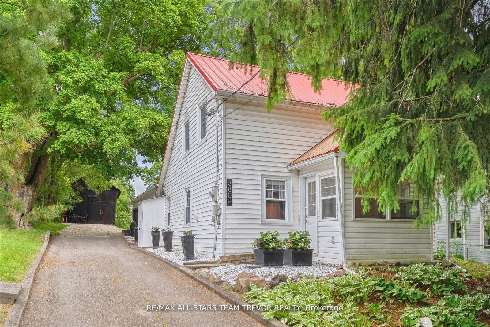 Photo 1 of 380A Main Street, King, Schomberg — HOMEH