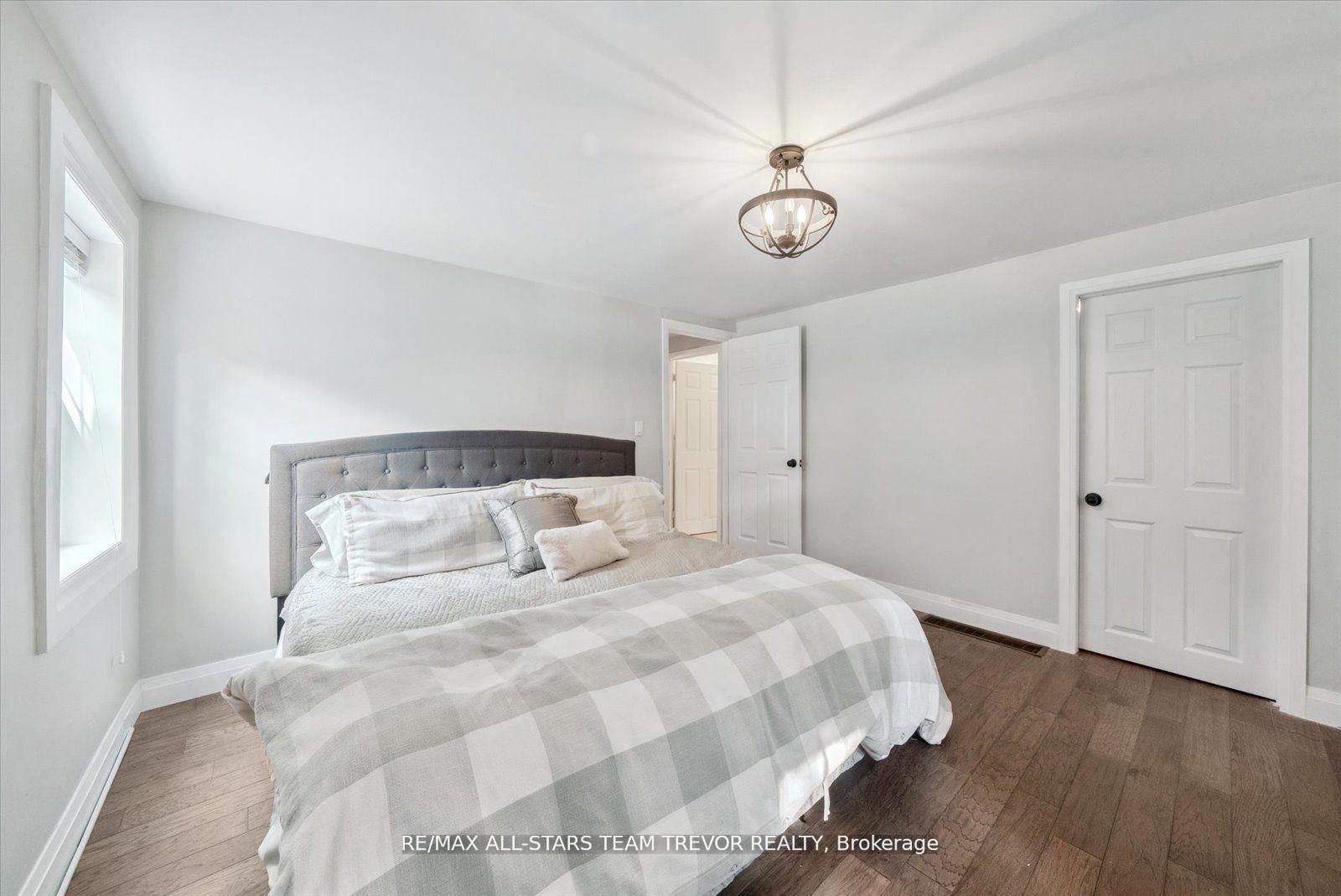 Photo 12 of 380A Main Street, King, Schomberg — HOMEH