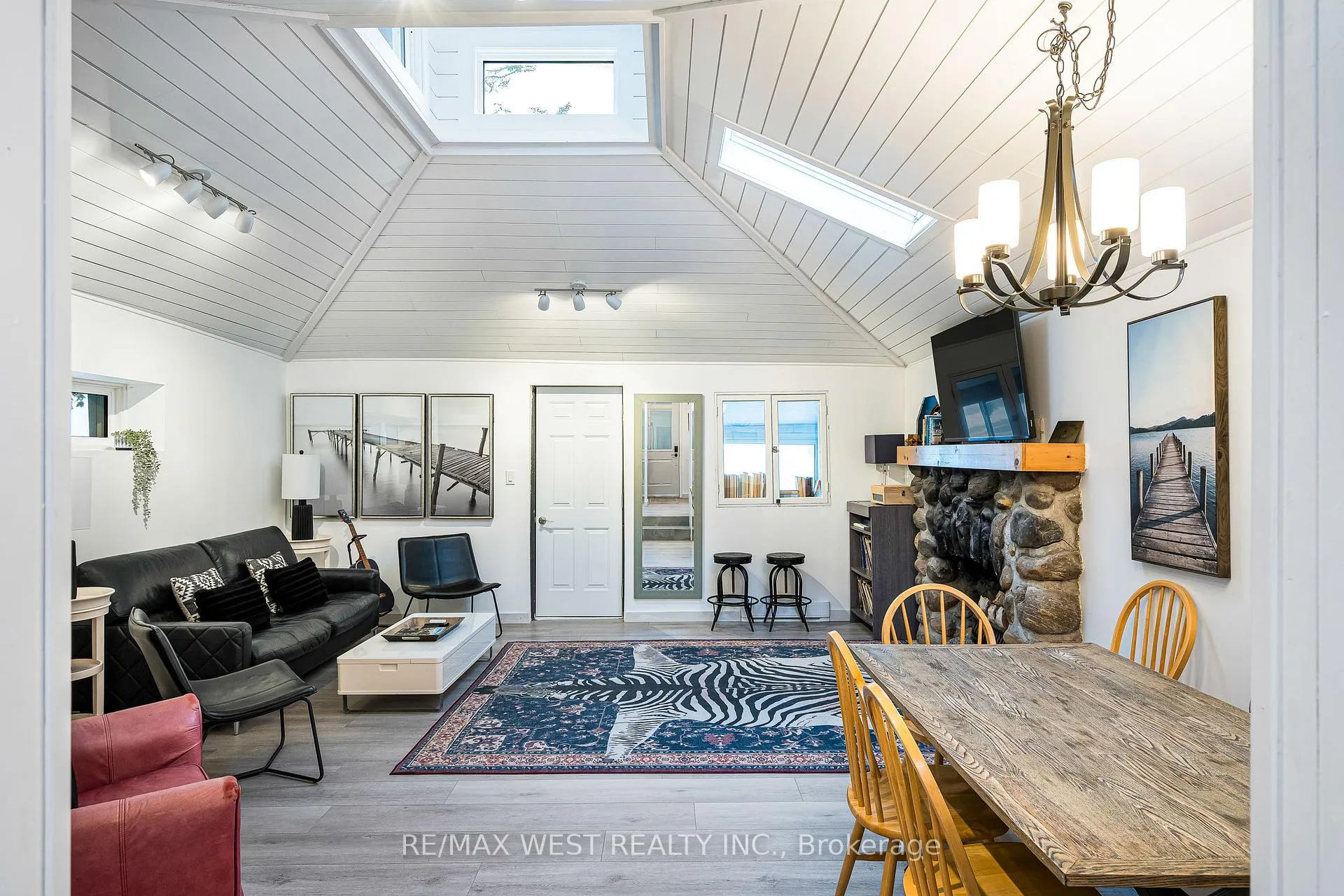 Photo 5 of 315 Cedar Avenue, Meaford — HOMEH
