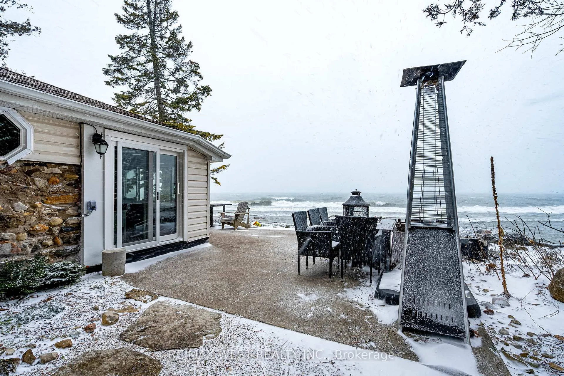 Photo 10 of 315 Cedar Avenue, Meaford — HOMEH
