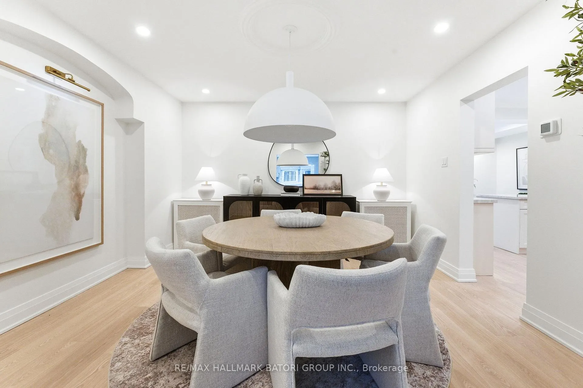 Photo 5 of 221 Richview Avenue, Toronto, Forest Hill South — HOMEH