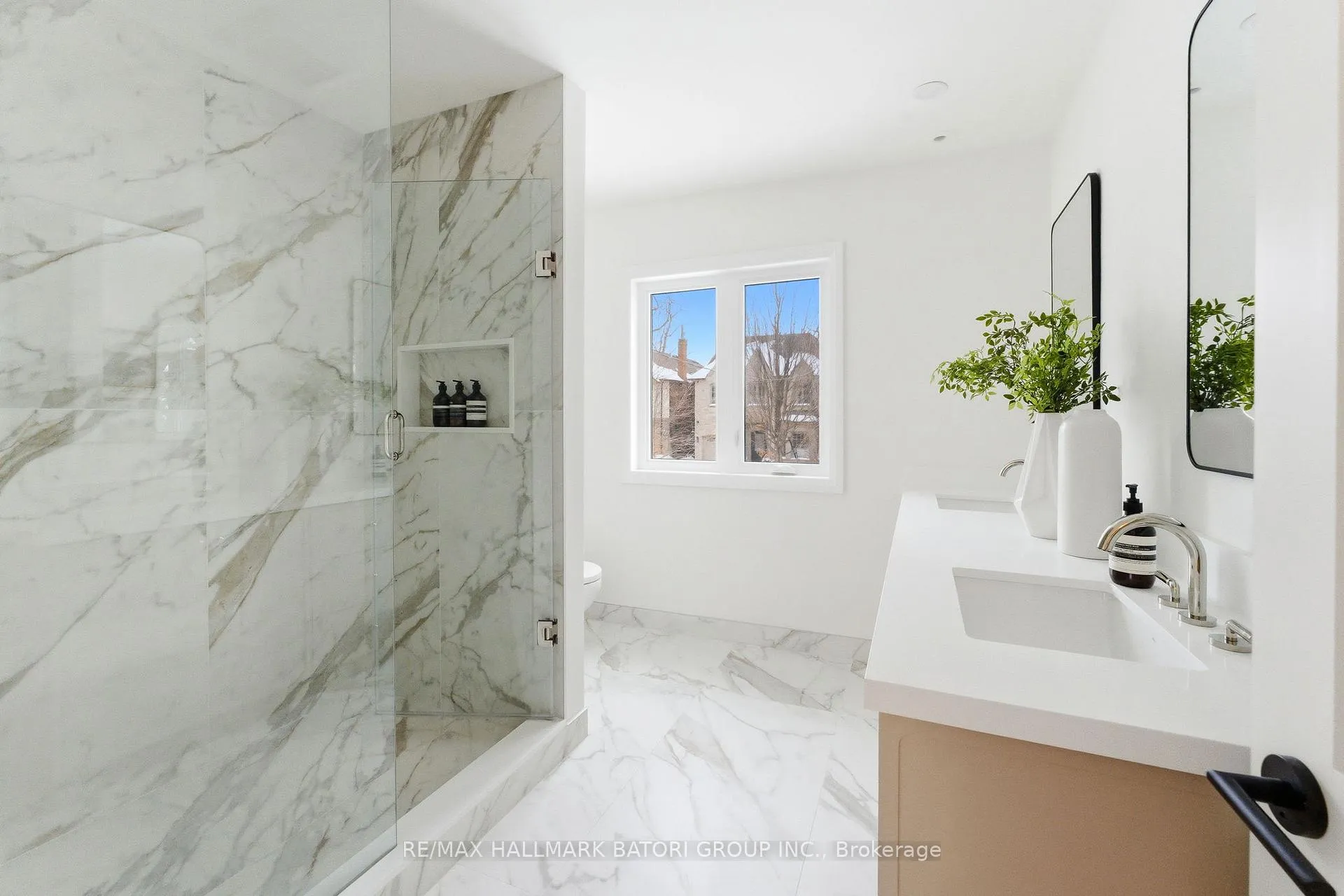 Photo 19 of 221 Richview Avenue, Toronto, Forest Hill South — HOMEH
