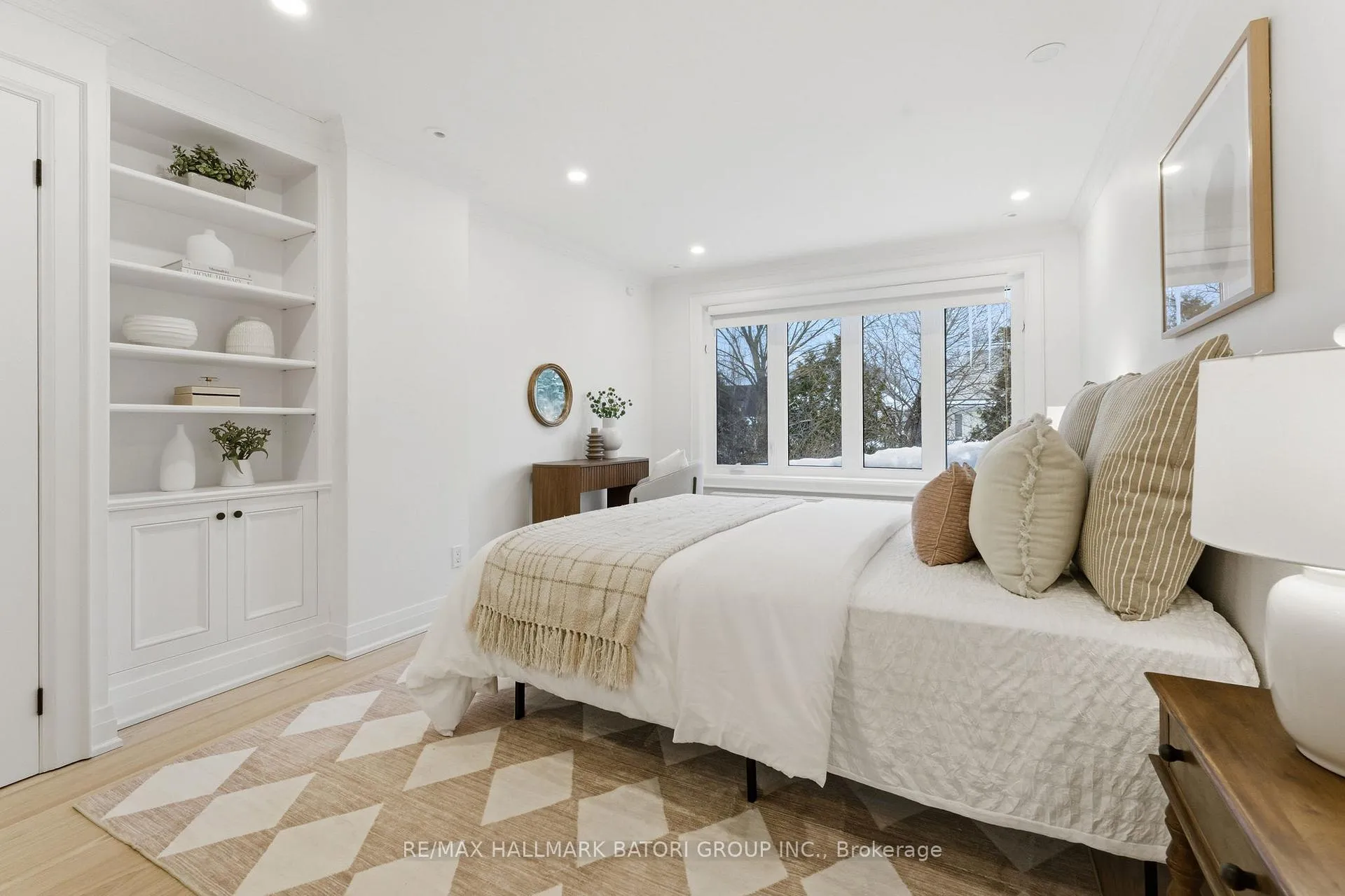 Photo 20 of 221 Richview Avenue, Toronto, Forest Hill South — HOMEH