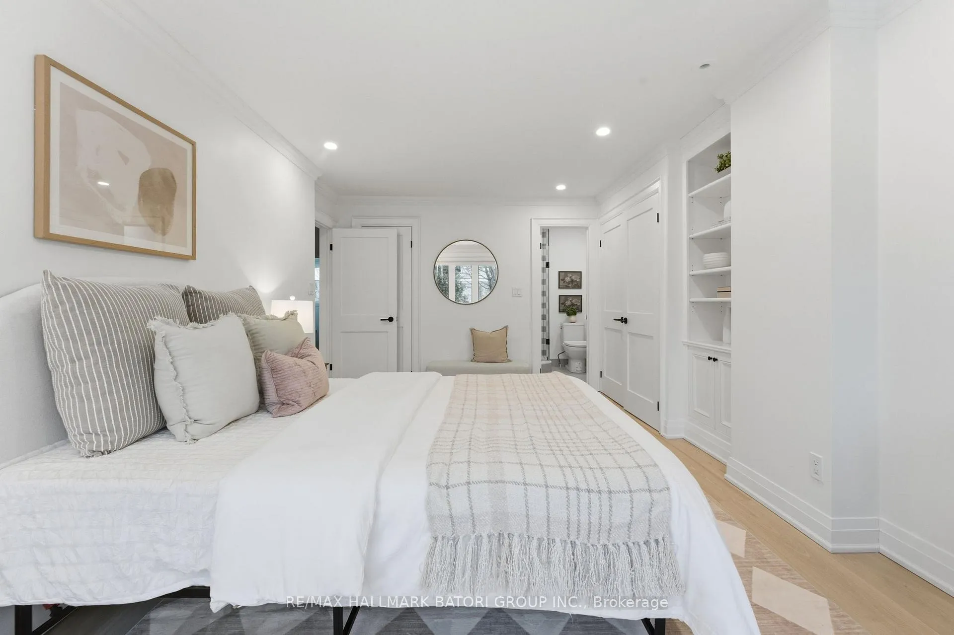 Photo 21 of 221 Richview Avenue, Toronto, Forest Hill South — HOMEH