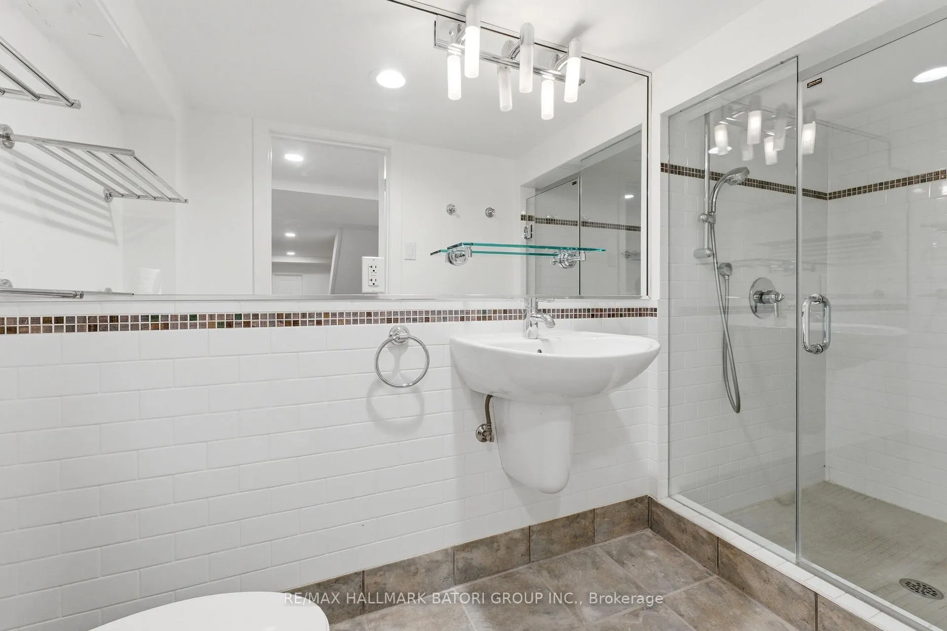 Photo 28 of 221 Richview Avenue, Toronto, Forest Hill South — HOMEH