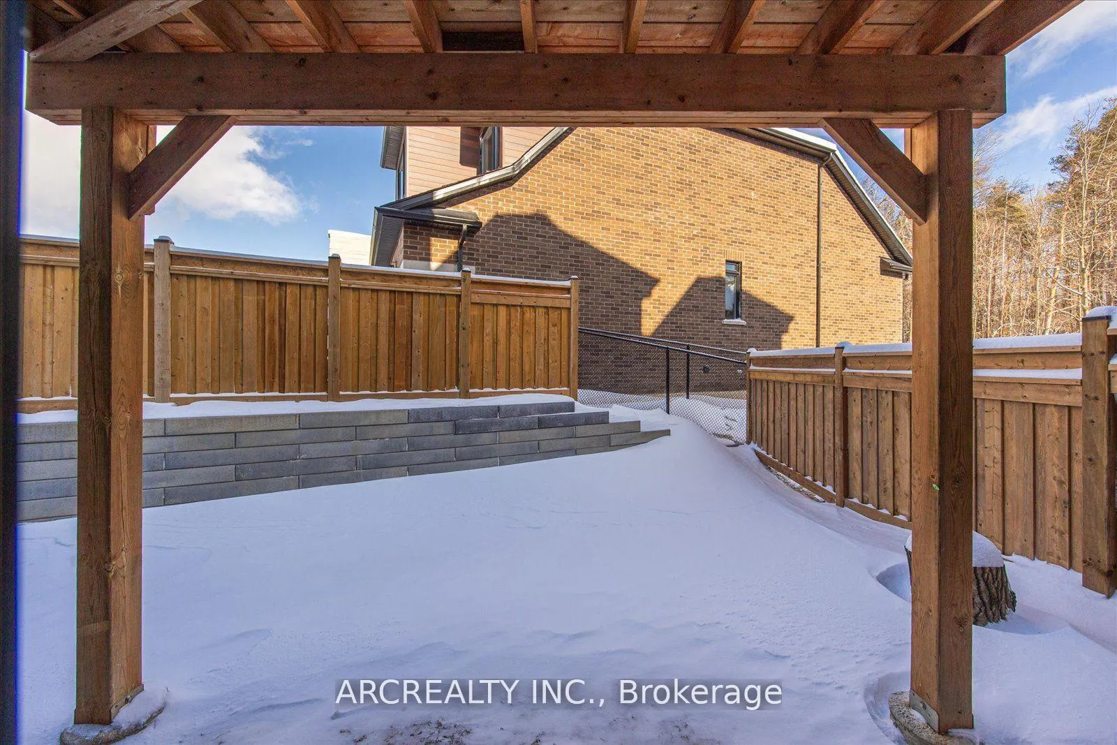 Photo 32 of 23 Vern Robertson Gate, Uxbridge — HOMEH