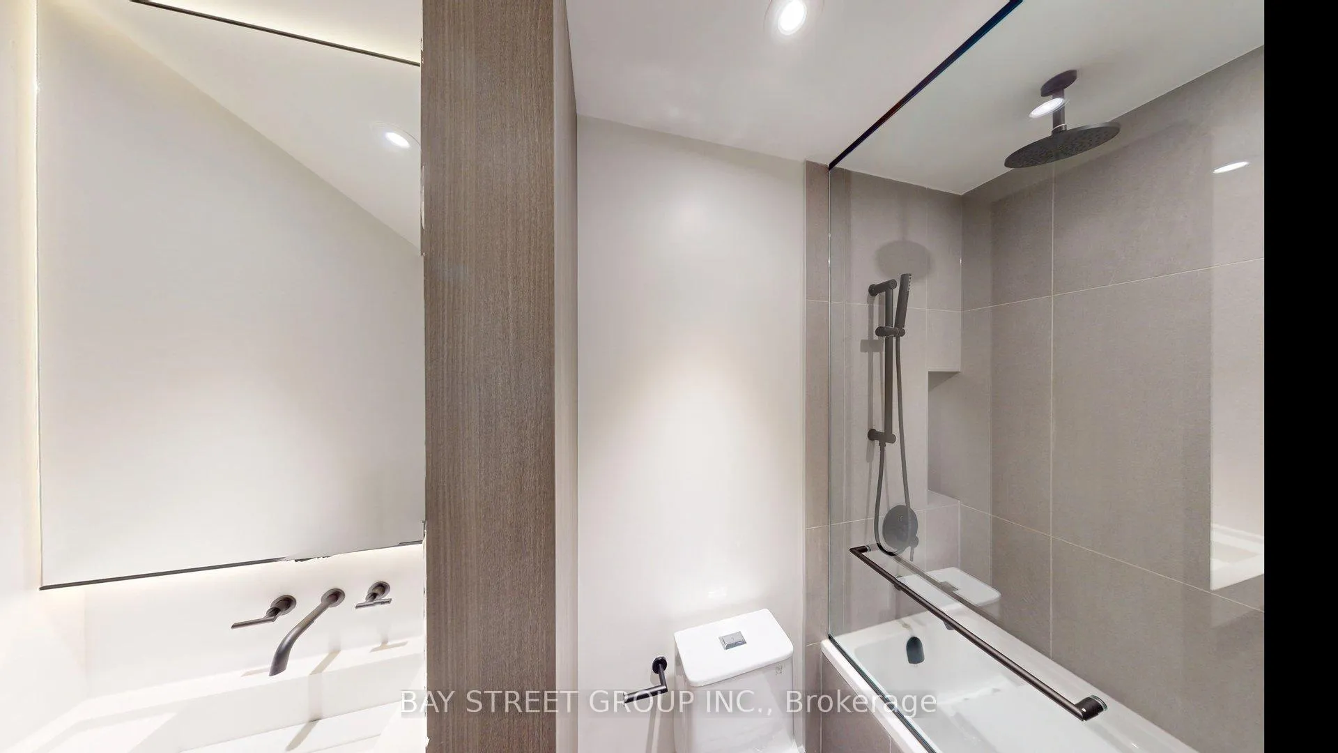 Photo 5 of Unit 1007, 55 Charles Street E, Toronto, Church-Yonge Corridor — HOMEH