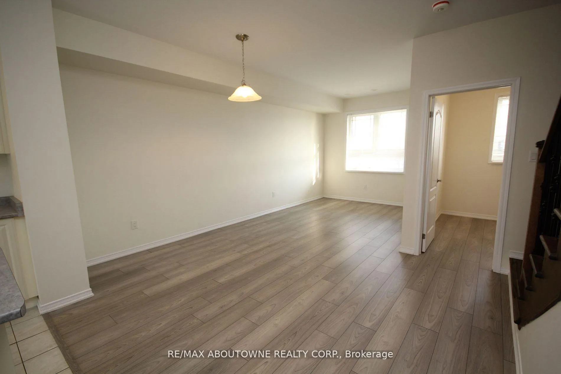 Photo 2 of 243 Gillepsie Drive, Brant, Brantford Twp — HOMEH