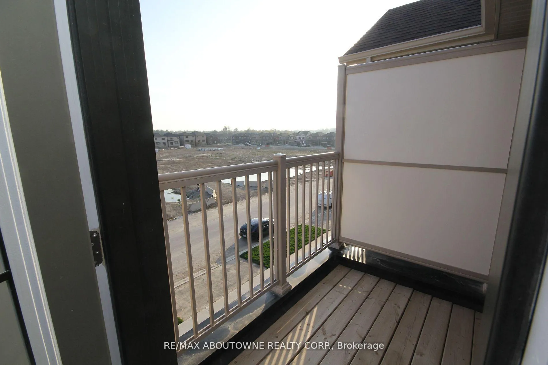 Photo 12 of 243 Gillepsie Drive, Brant, Brantford Twp — HOMEH