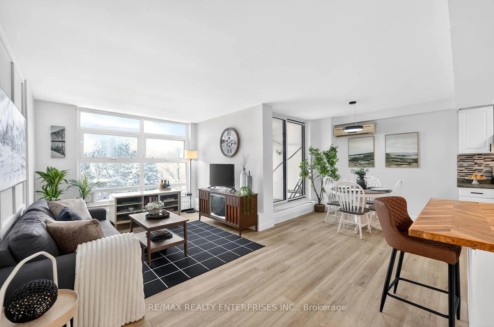 Photo 23 of 345 Driftwood Avenue, North York, Black Creek — HOMEH