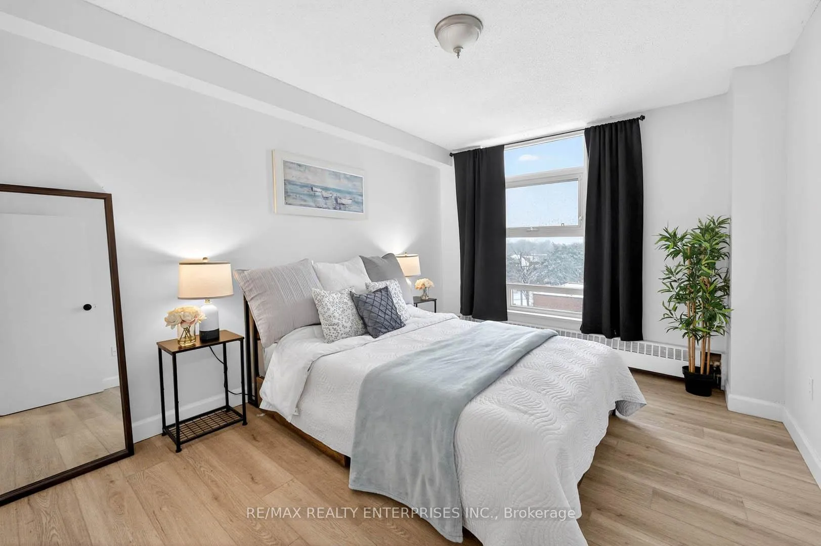 Photo 24 of 345 Driftwood Avenue, North York, Black Creek — HOMEH