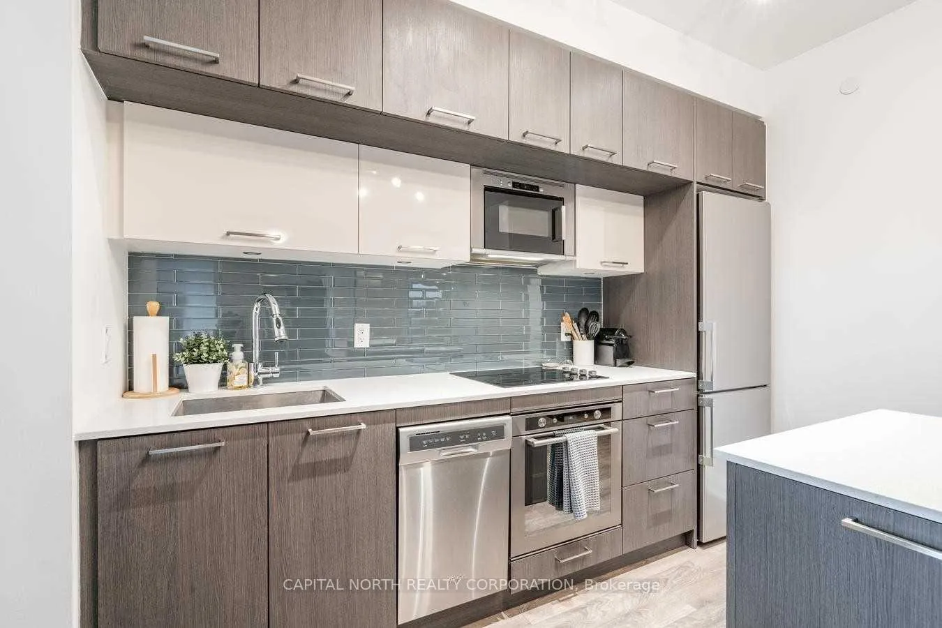 Photo 10 of Unit 209, 4800 Highway 7, Vaughan, East Woodbridge — HOMEH