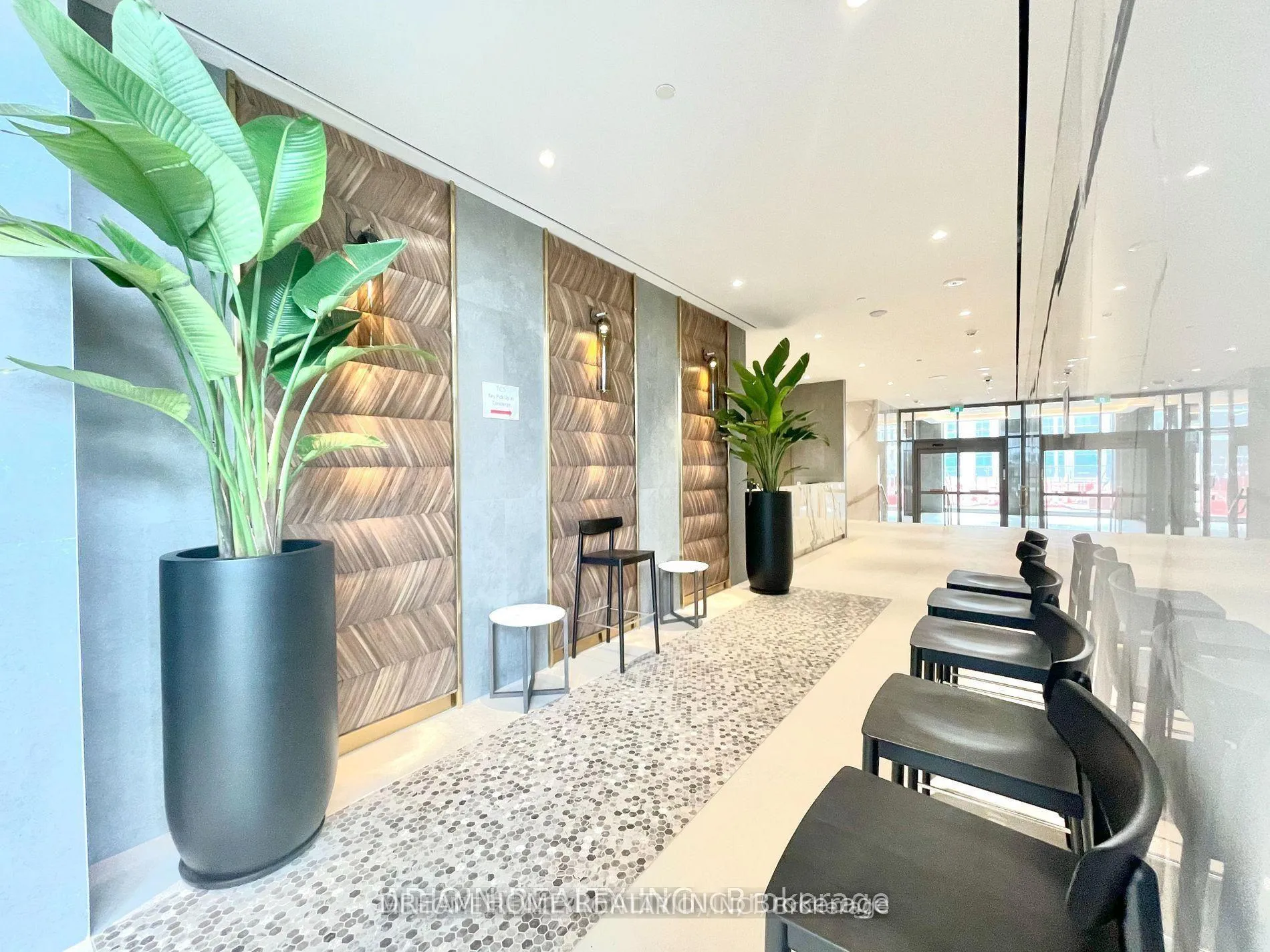 Photo 13 of Unit 2312, 7890 Jane Street, Vaughan, Vaughan Corporate Centre — HOMEH