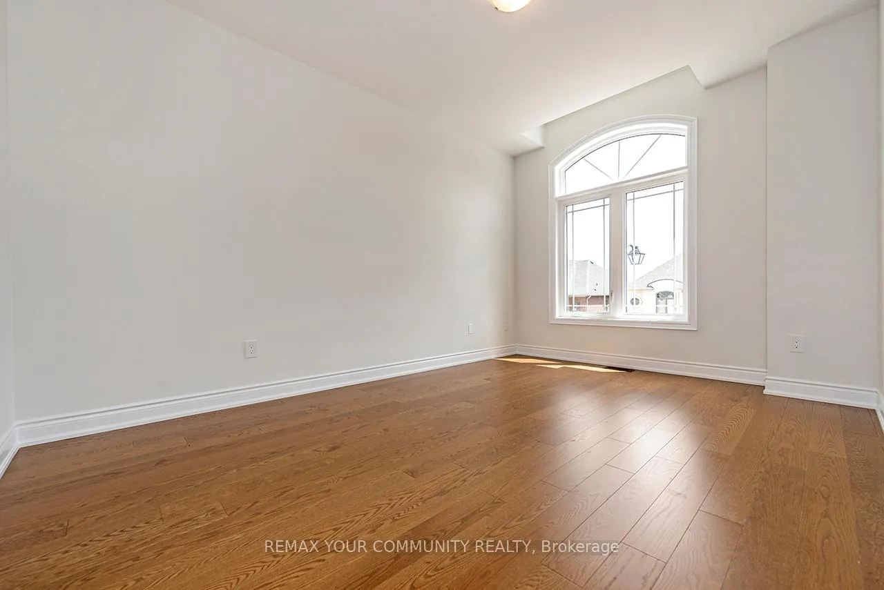 Photo 6 of 109 James Walker Avenue, Caledon, Caledon East — HOMEH