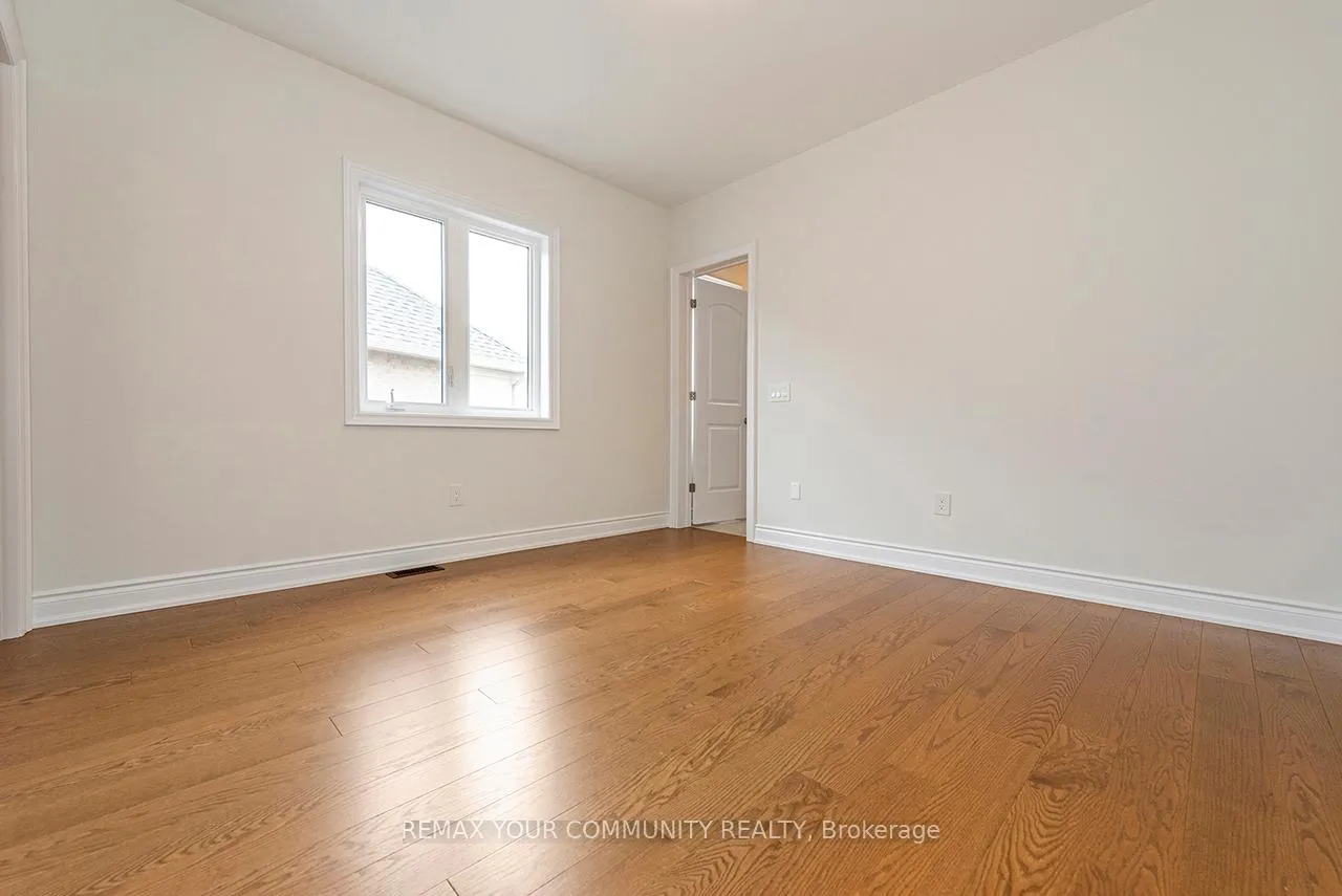 Photo 13 of 109 James Walker Avenue, Caledon, Caledon East — HOMEH