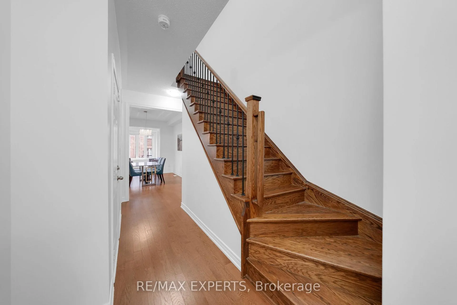 Photo 7 of 10 Homer Crescent, Aurora, Rural Aurora — HOMEH