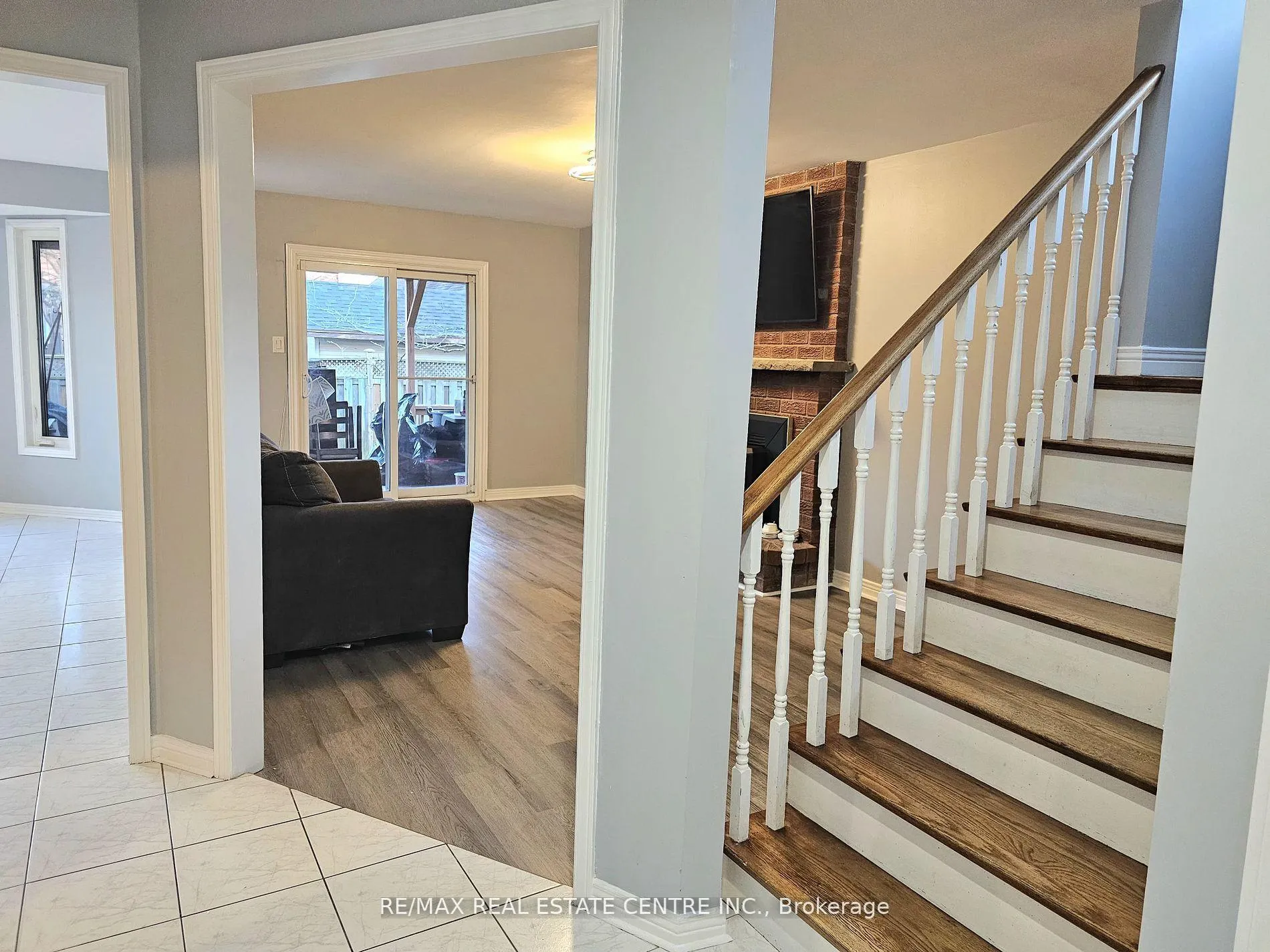 Photo 22 of 486 Dicenzo Drive, Hamilton, Ryckmans — HOMEH