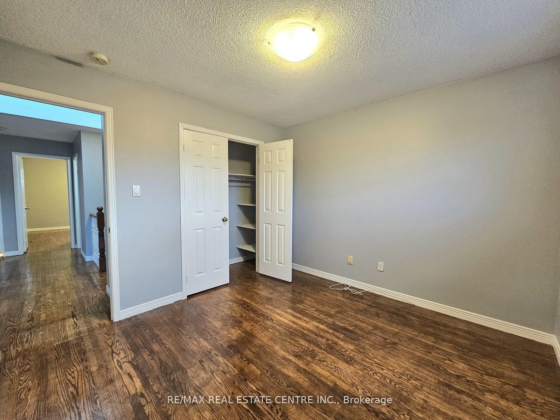 Photo 25 of 486 Dicenzo Drive, Hamilton, Ryckmans — HOMEH