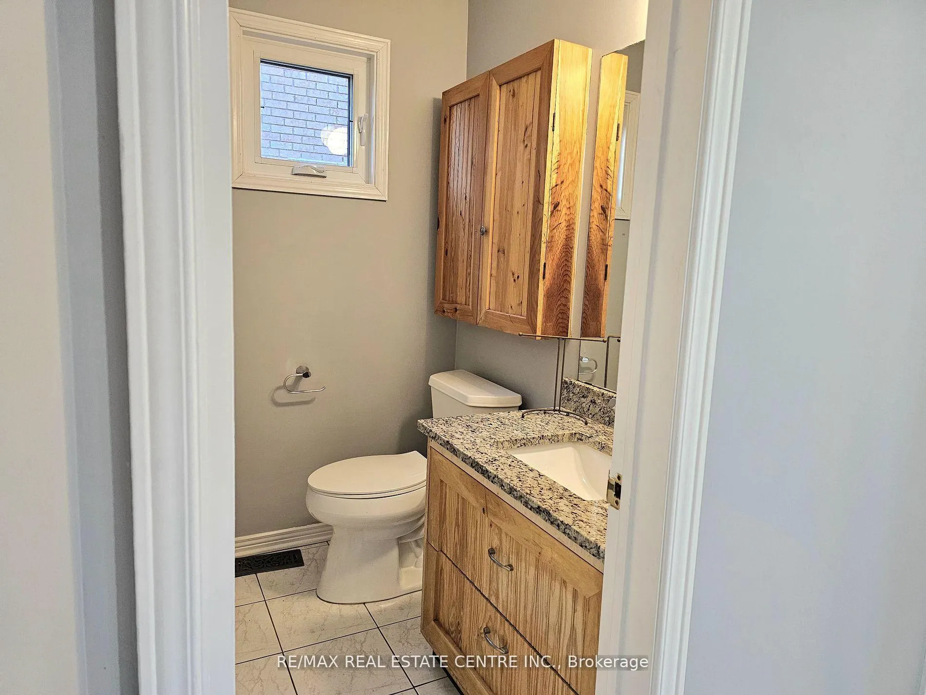 Photo 31 of 486 Dicenzo Drive, Hamilton, Ryckmans — HOMEH