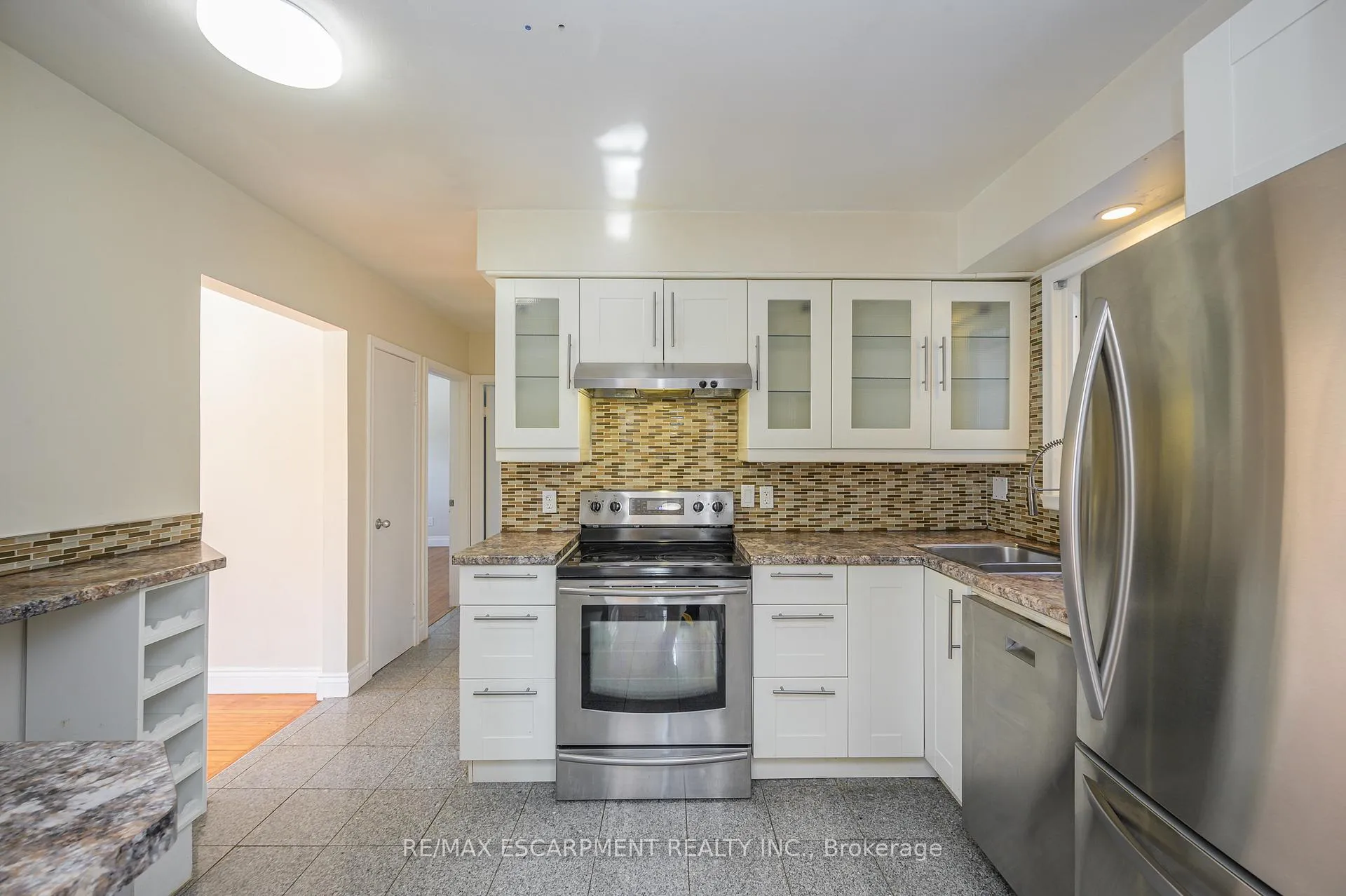 Photo 10 of Unit A, 1385 Olga Drive, Burlington, Brant — HOMEH