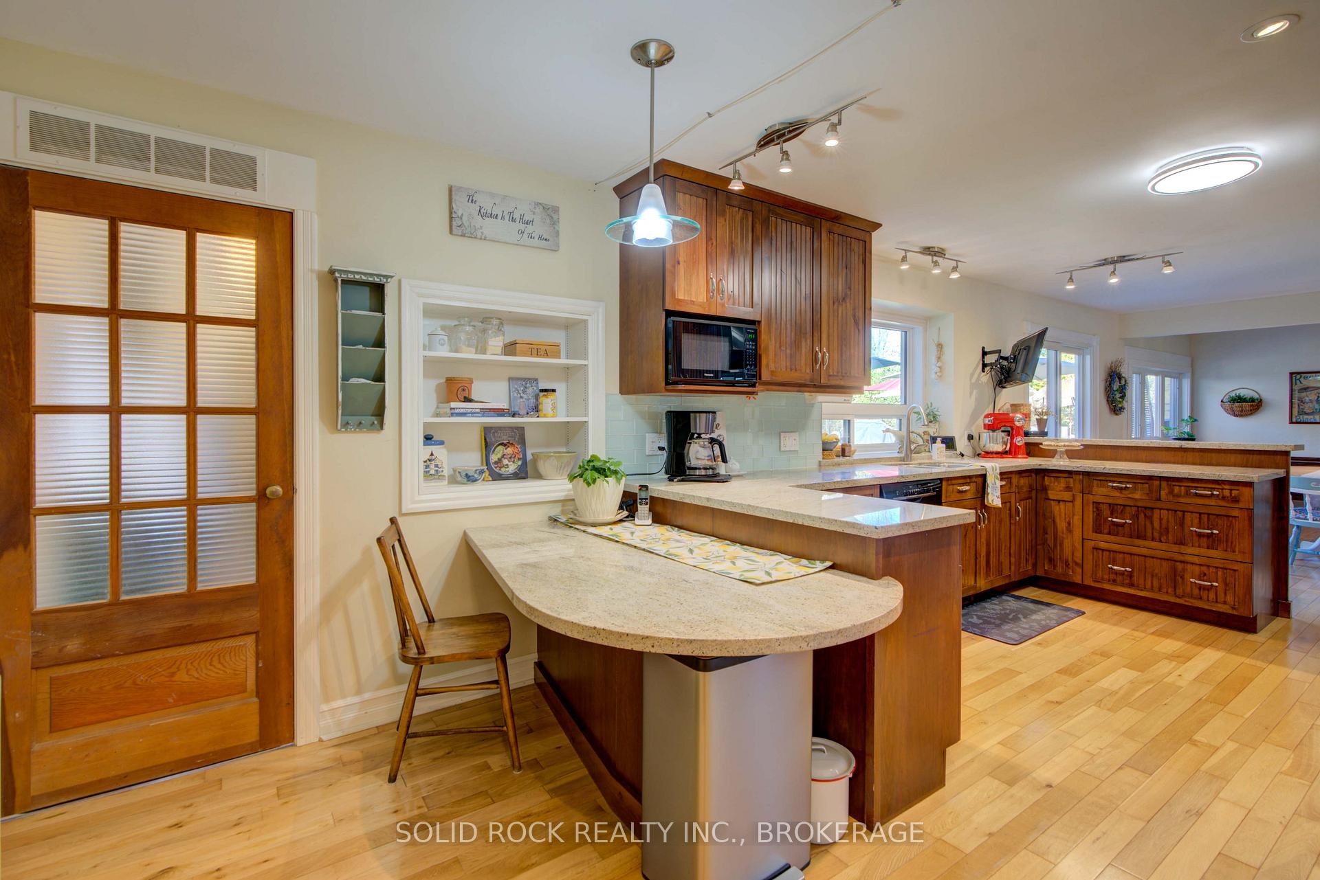 Photo 15 of 423 Mud Lake Road, Loyalist, Lennox and Addington - South — HOMEH