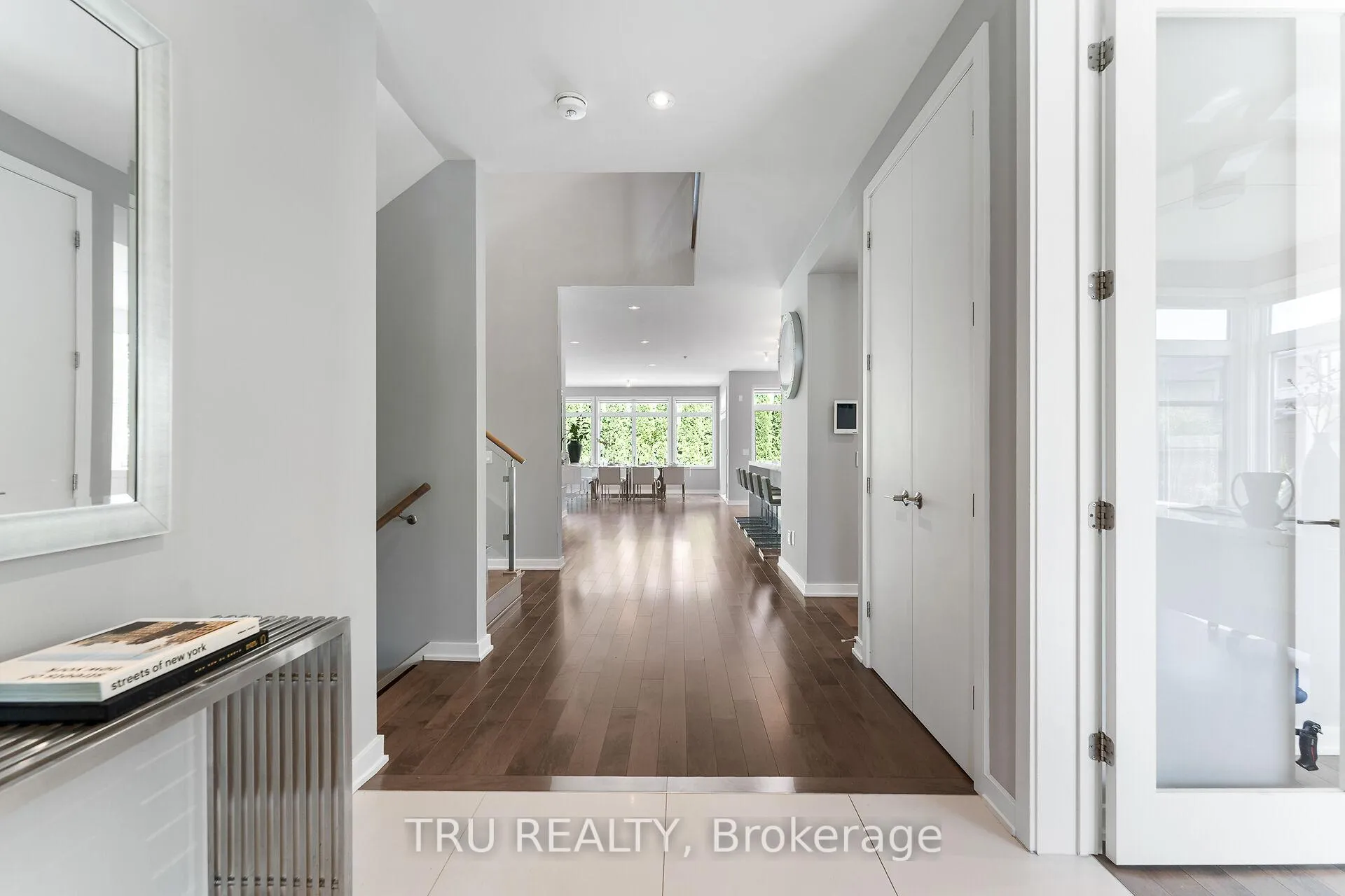 Photo 5 of 250 Sunnyridge Crescent, Ottawa, Kanata - Emerald Meadows/Trailwest — HOMEH