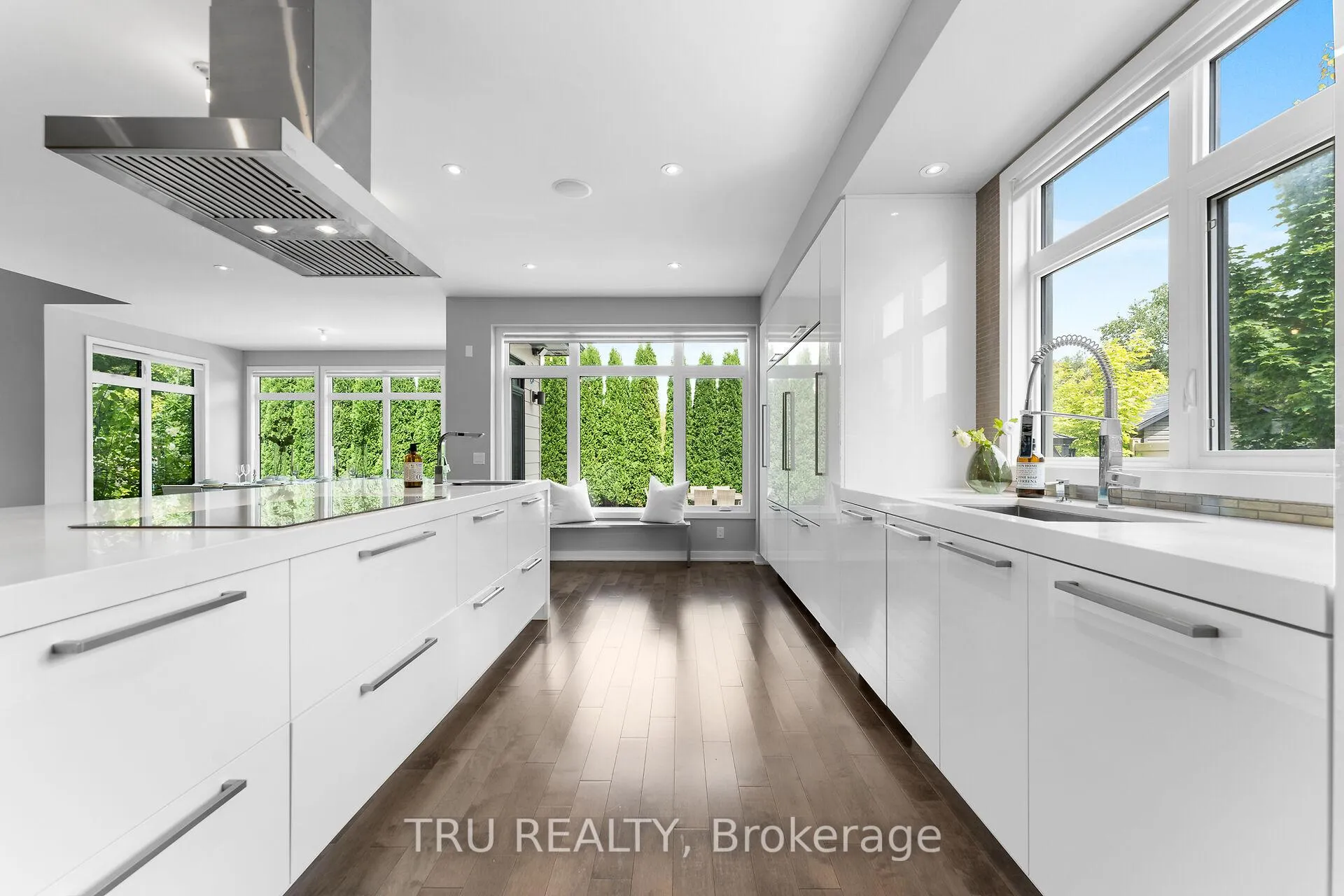 Photo 11 of 250 Sunnyridge Crescent, Ottawa, Kanata - Emerald Meadows/Trailwest — HOMEH