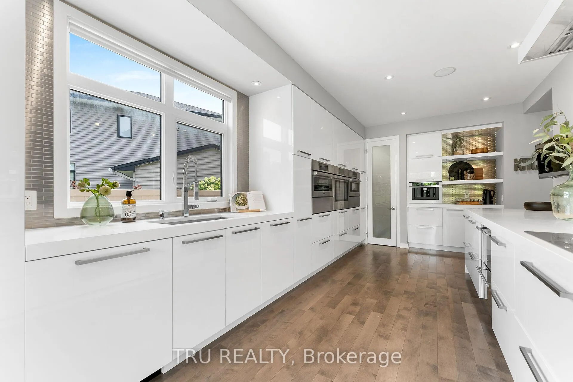 Photo 12 of 250 Sunnyridge Crescent, Ottawa, Kanata - Emerald Meadows/Trailwest — HOMEH