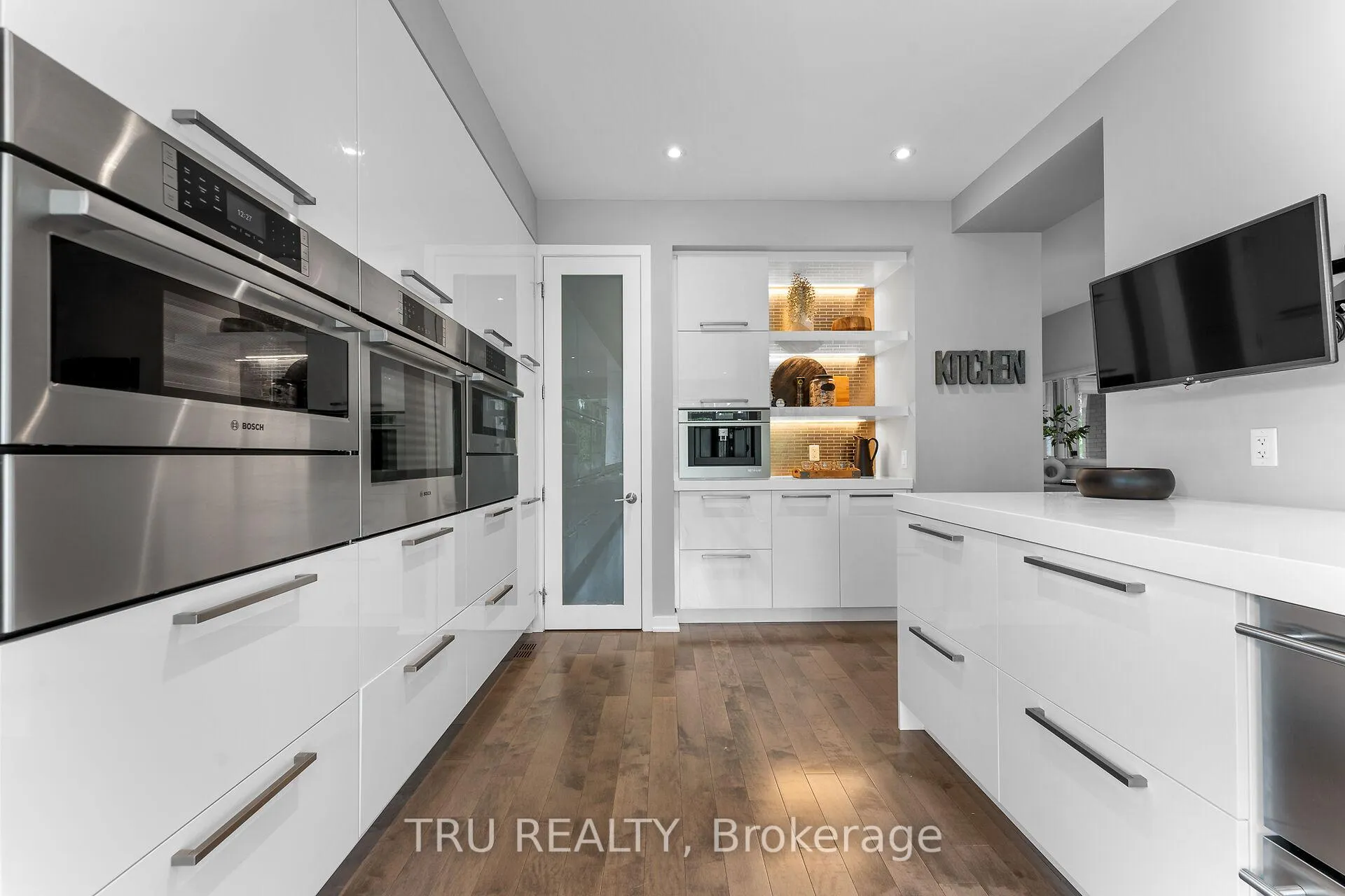 Photo 13 of 250 Sunnyridge Crescent, Ottawa, Kanata - Emerald Meadows/Trailwest — HOMEH