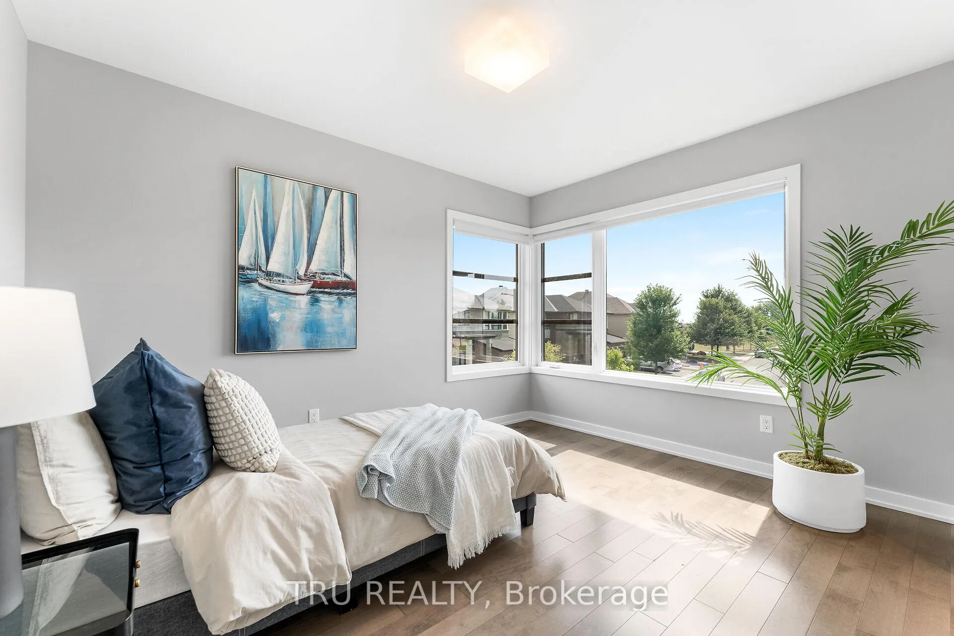 Photo 33 of 250 Sunnyridge Crescent, Ottawa, Kanata - Emerald Meadows/Trailwest — HOMEH