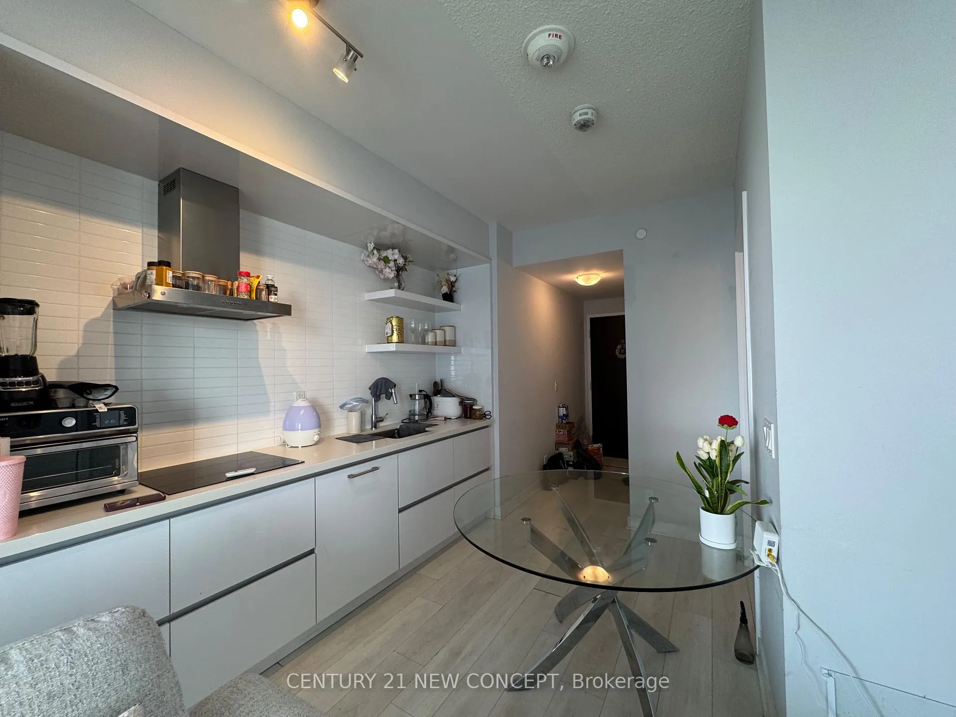 Photo 8 of Unit 4106, 2221 Yonge Street, Toronto, Mount Pleasant West — HOMEH