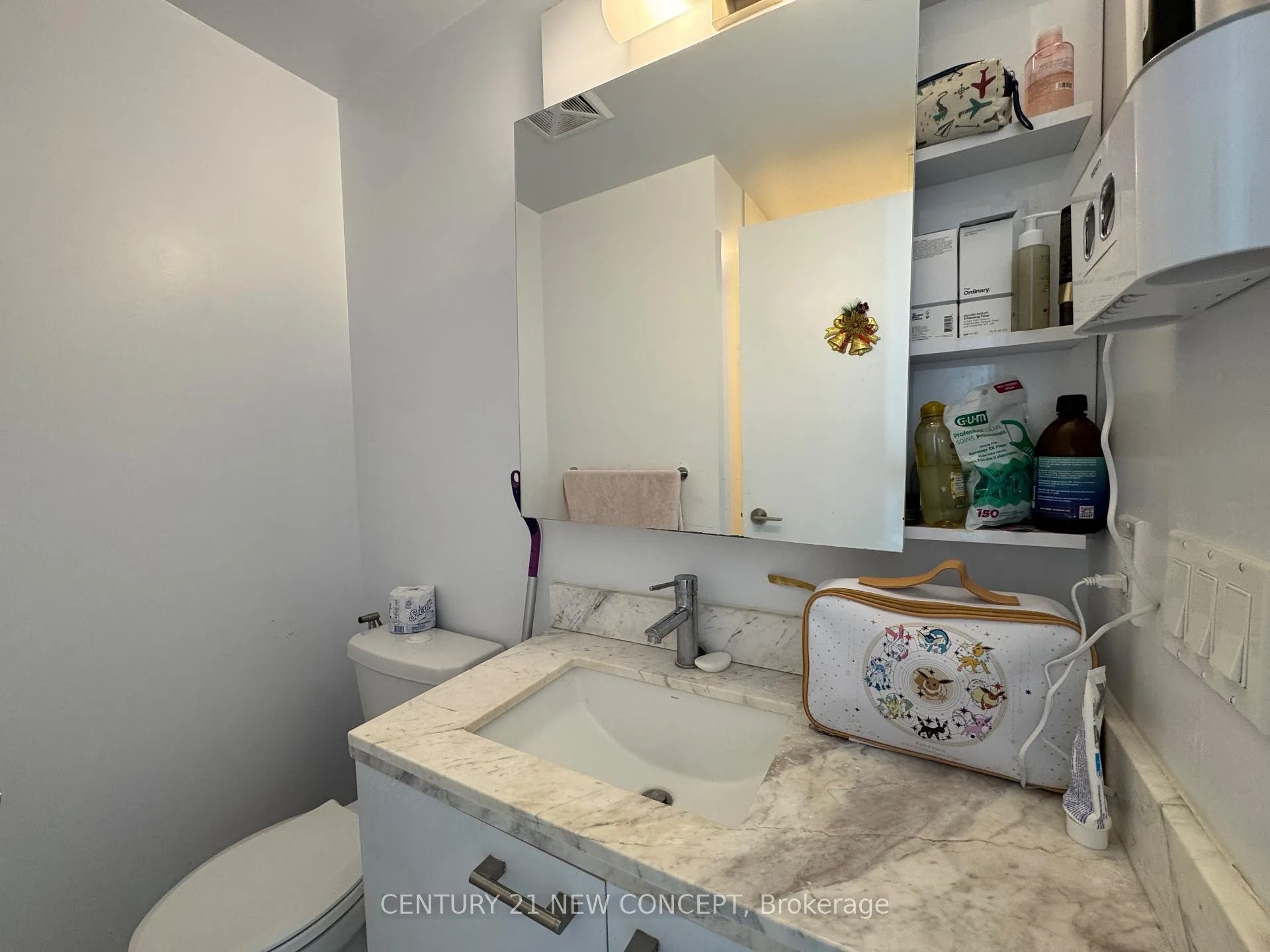 Photo 10 of Unit 4106, 2221 Yonge Street, Toronto, Mount Pleasant West — HOMEH