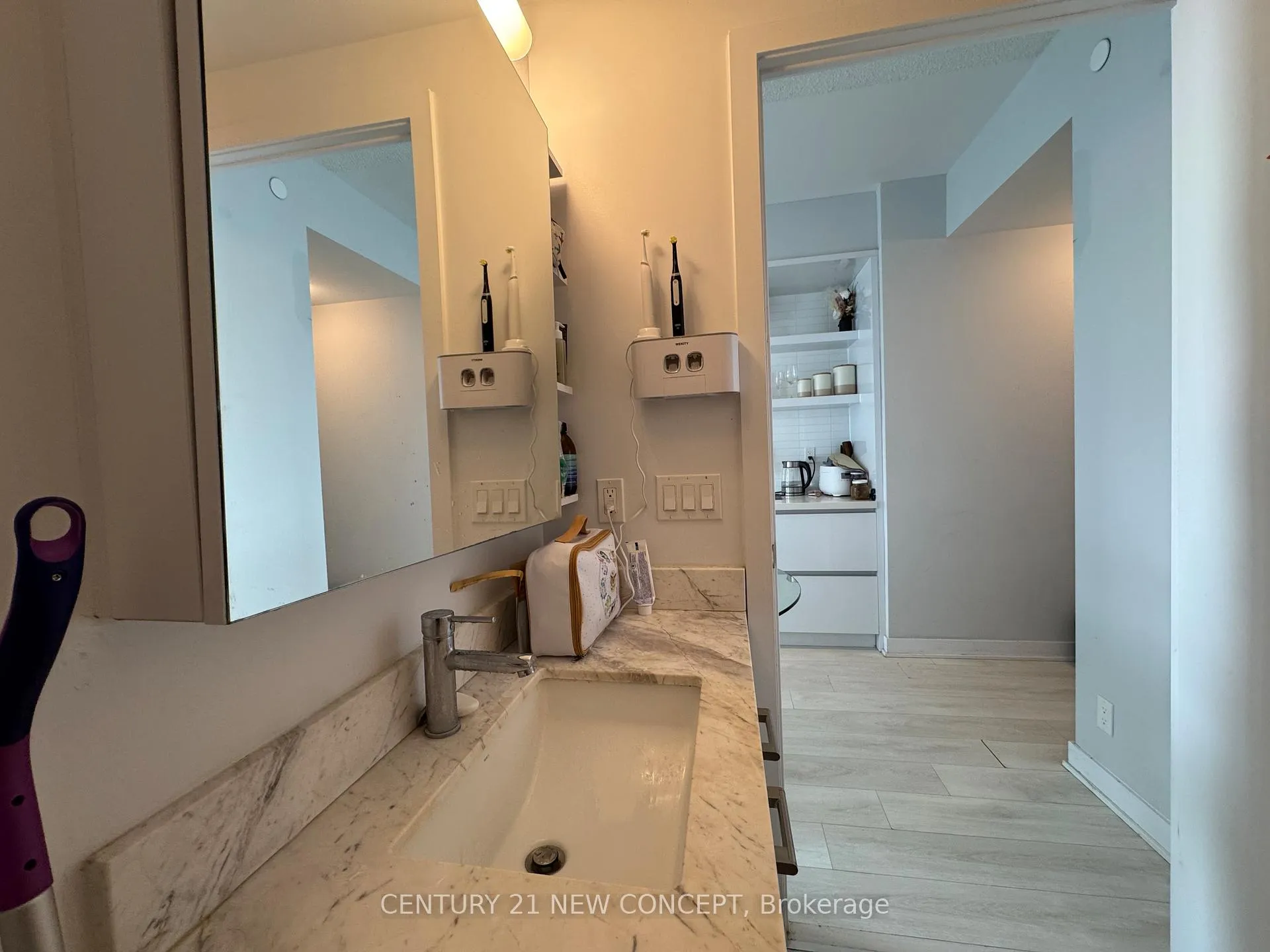 Photo 12 of Unit 4106, 2221 Yonge Street, Toronto, Mount Pleasant West — HOMEH
