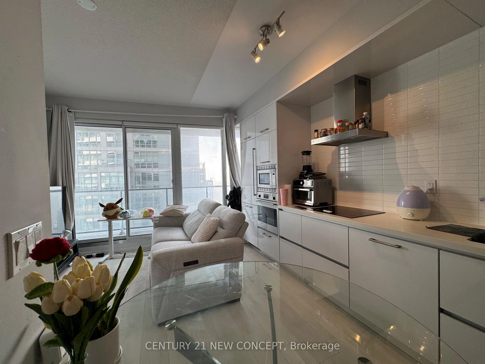 Photo 14 of Unit 4106, 2221 Yonge Street, Toronto, Mount Pleasant West — HOMEH