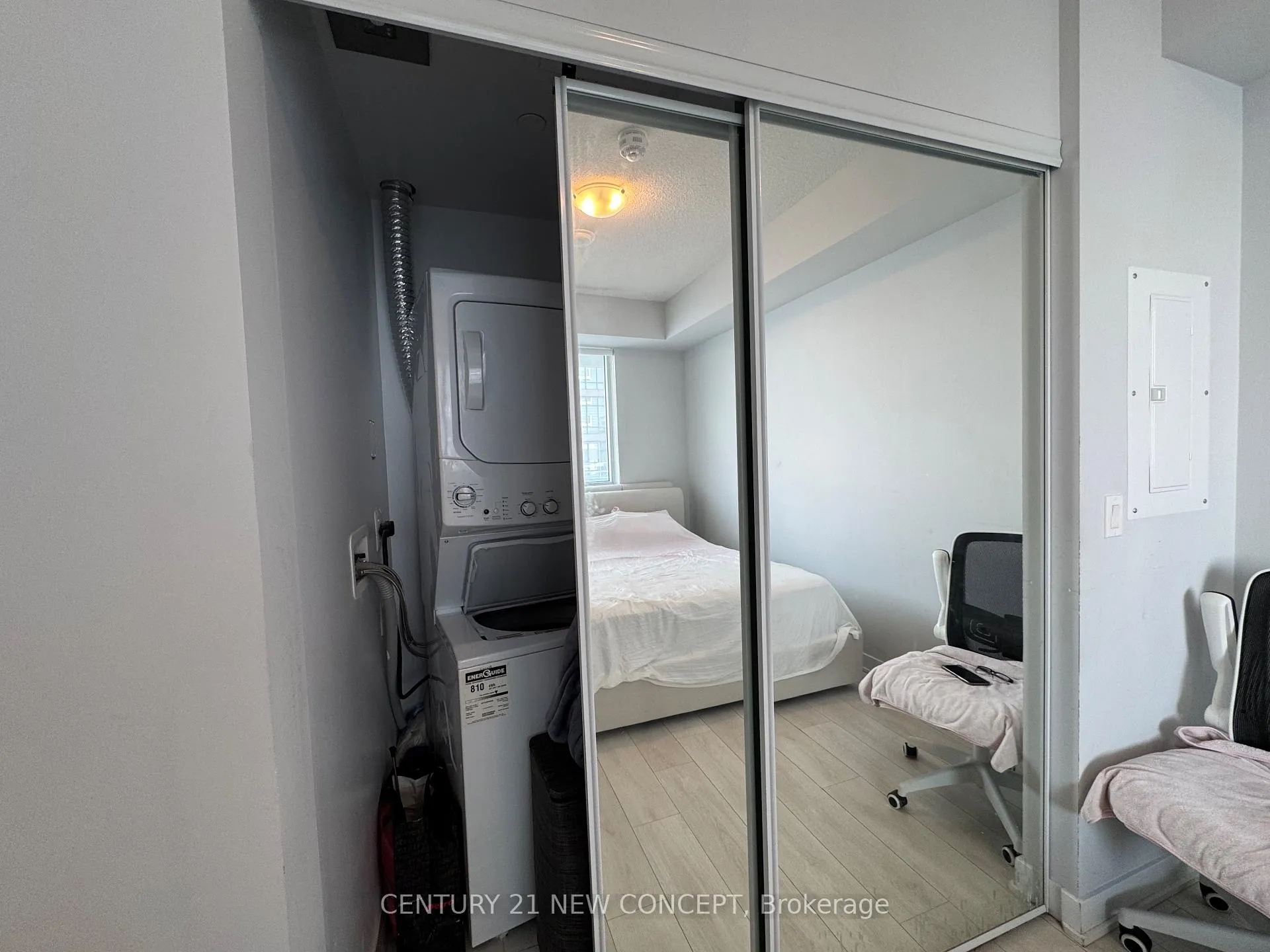 Photo 17 of Unit 4106, 2221 Yonge Street, Toronto, Mount Pleasant West — HOMEH