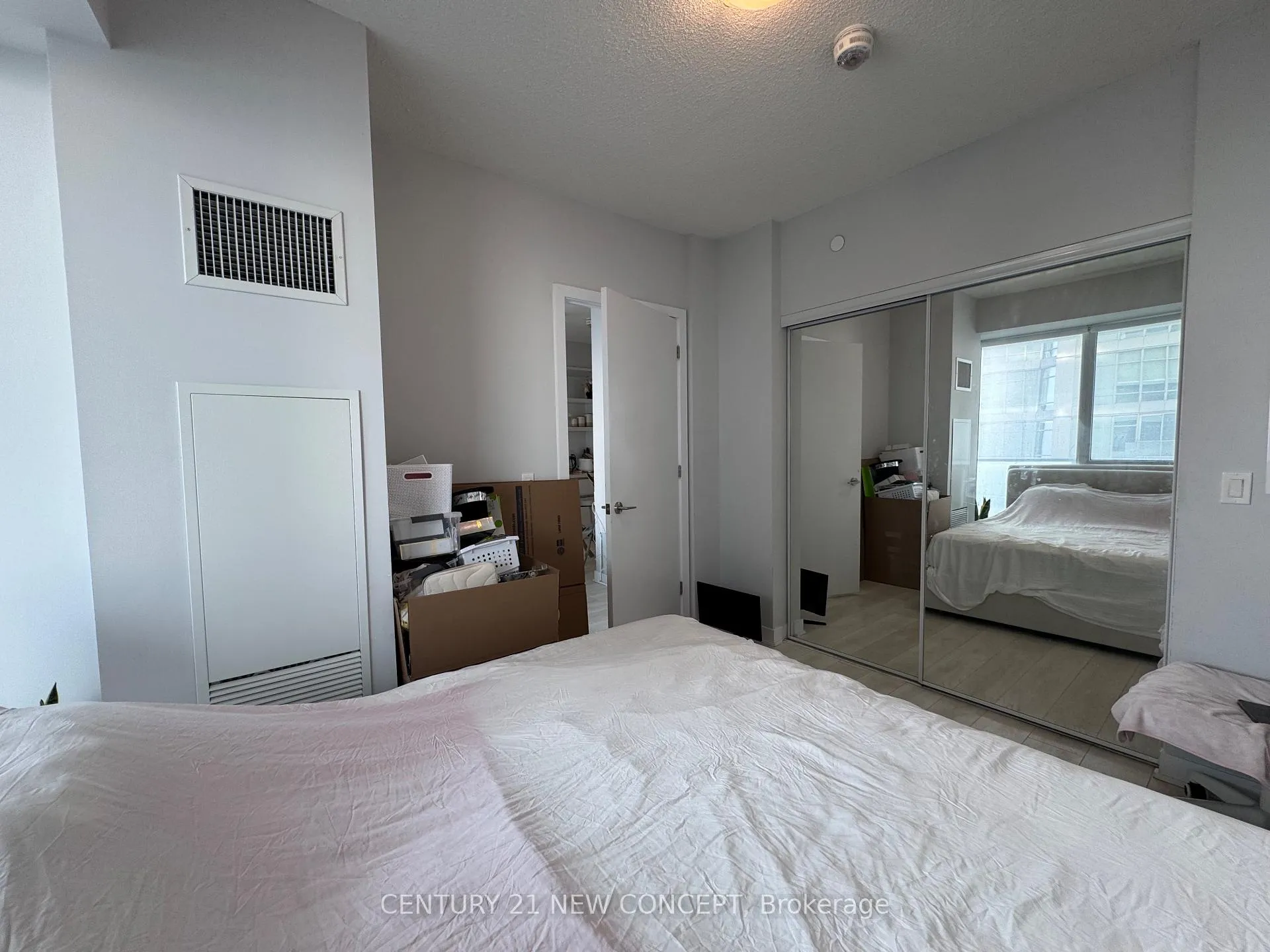 Photo 19 of Unit 4106, 2221 Yonge Street, Toronto, Mount Pleasant West — HOMEH