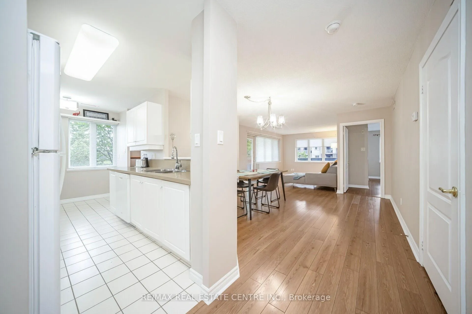 Photo 16 of Unit 301, 3 Dayspring Circle, Brampton, Goreway Drive Corridor — HOMEH