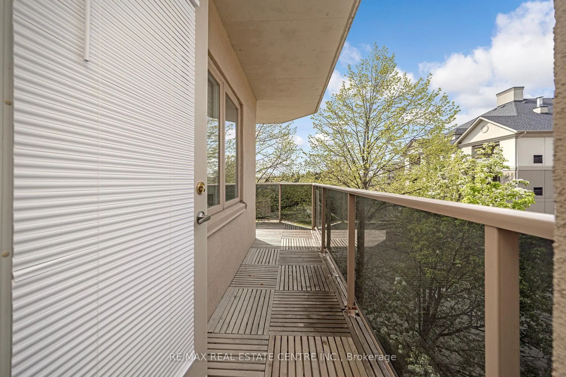 Photo 43 of Unit 301, 3 Dayspring Circle, Brampton, Goreway Drive Corridor — HOMEH