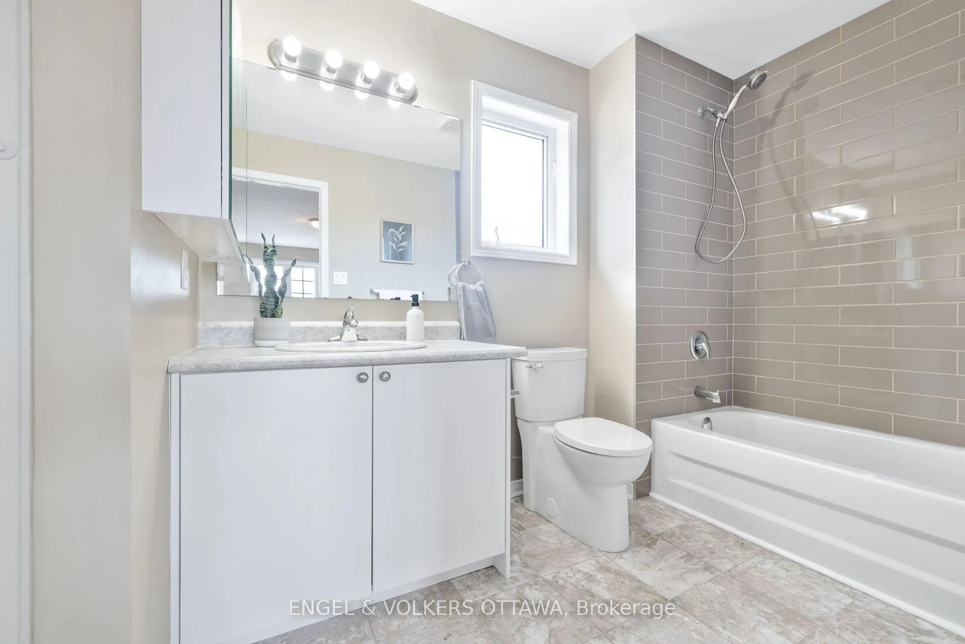 Photo 25 of 26 Carleton Cathcart Street, Ottawa, Stittsville (South) — HOMEH