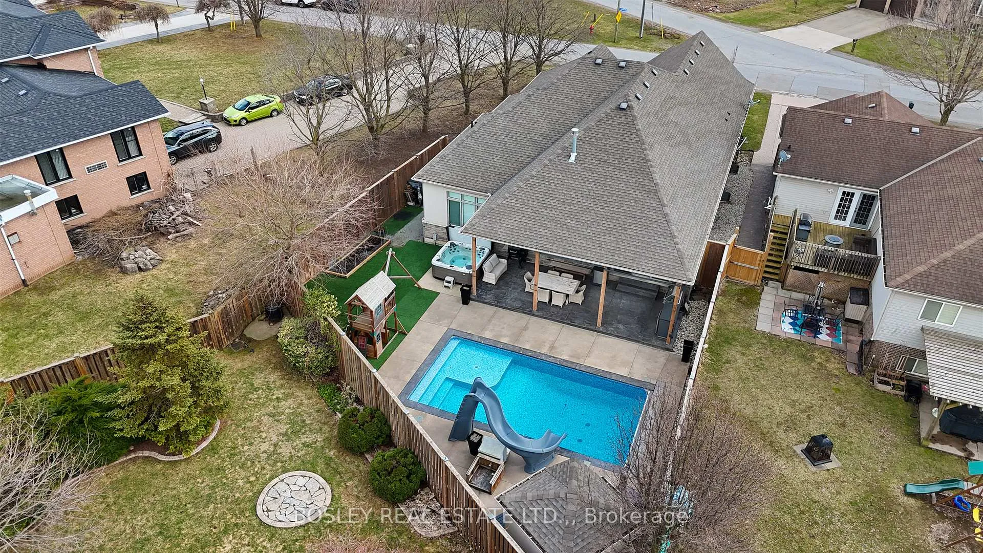 Photo 2 of 2299 Portage Road, Niagara Falls, Church's Lane — HOMEH