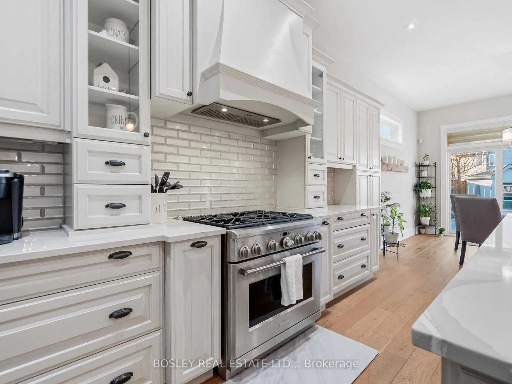 Photo 8 of 2299 Portage Road, Niagara Falls, Church's Lane — HOMEH