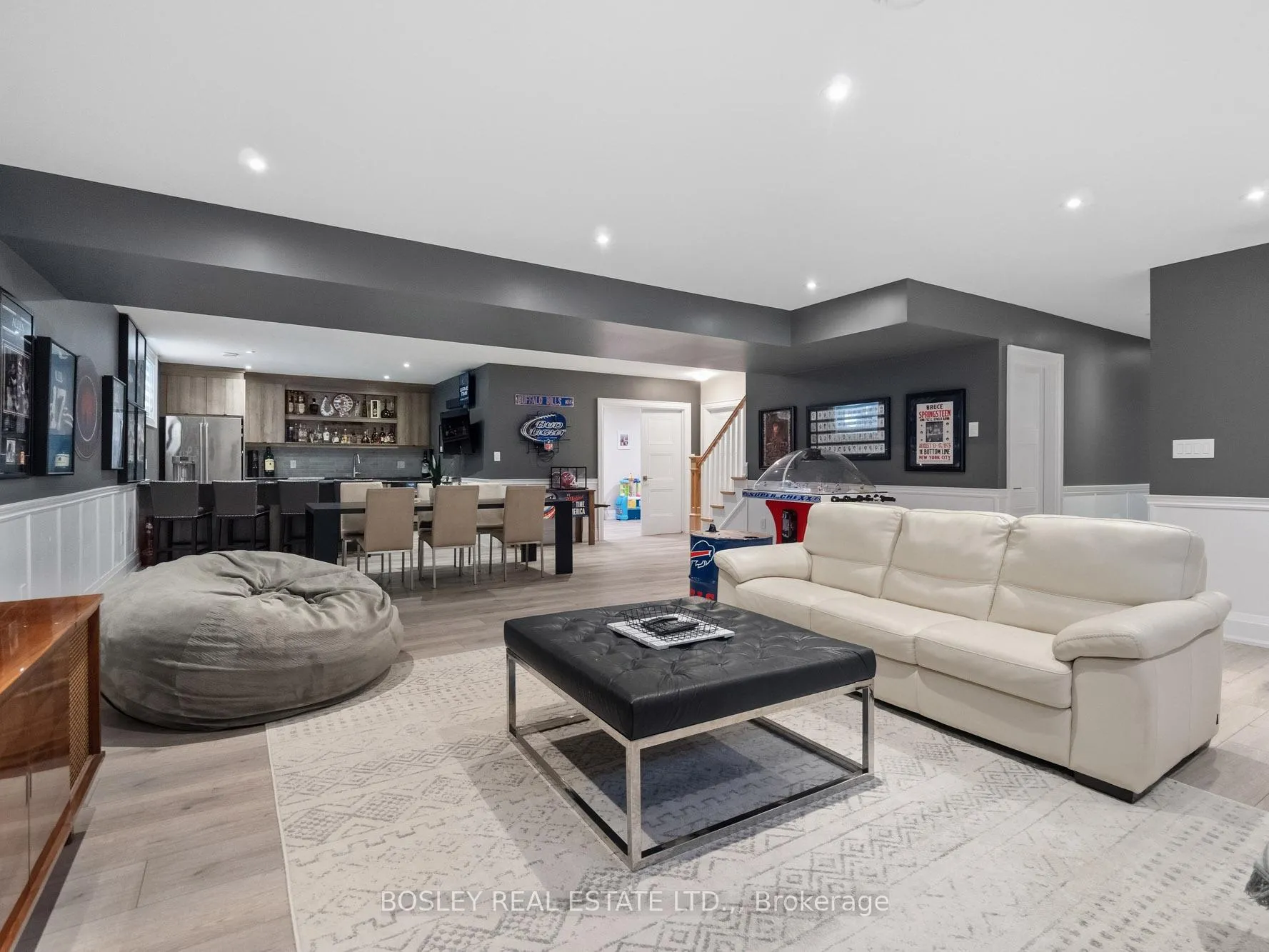 Photo 32 of 2299 Portage Road, Niagara Falls, Church's Lane — HOMEH