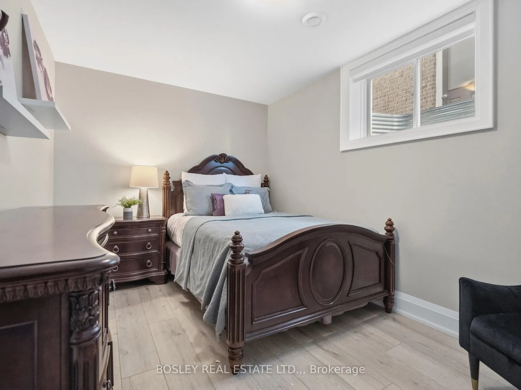 Photo 34 of 2299 Portage Road, Niagara Falls, Church's Lane — HOMEH
