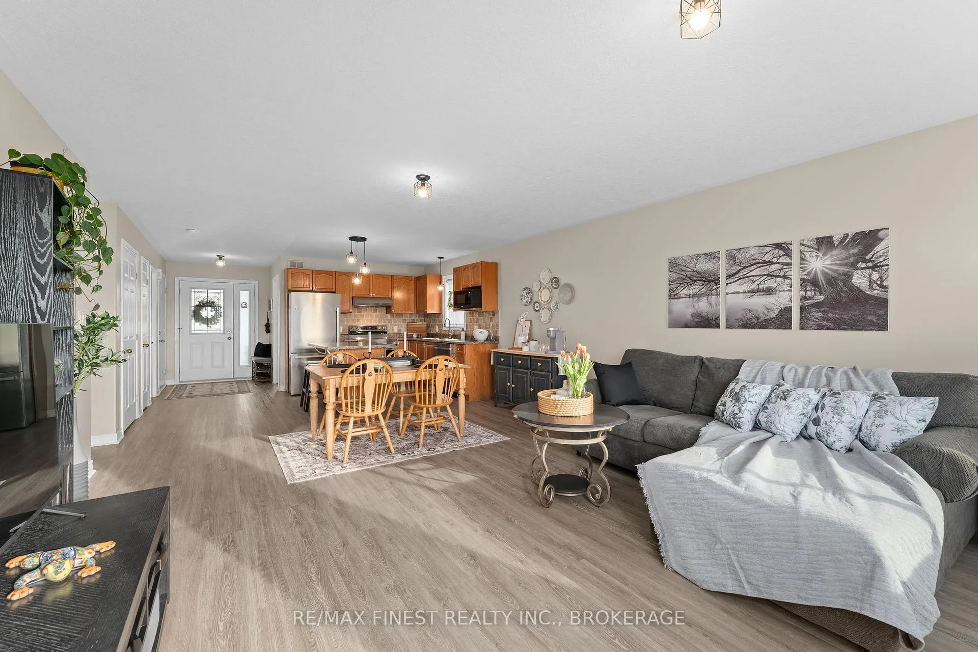 Photo 14 of 151 Macdougall Drive, Loyalist, Amherstview — HOMEH