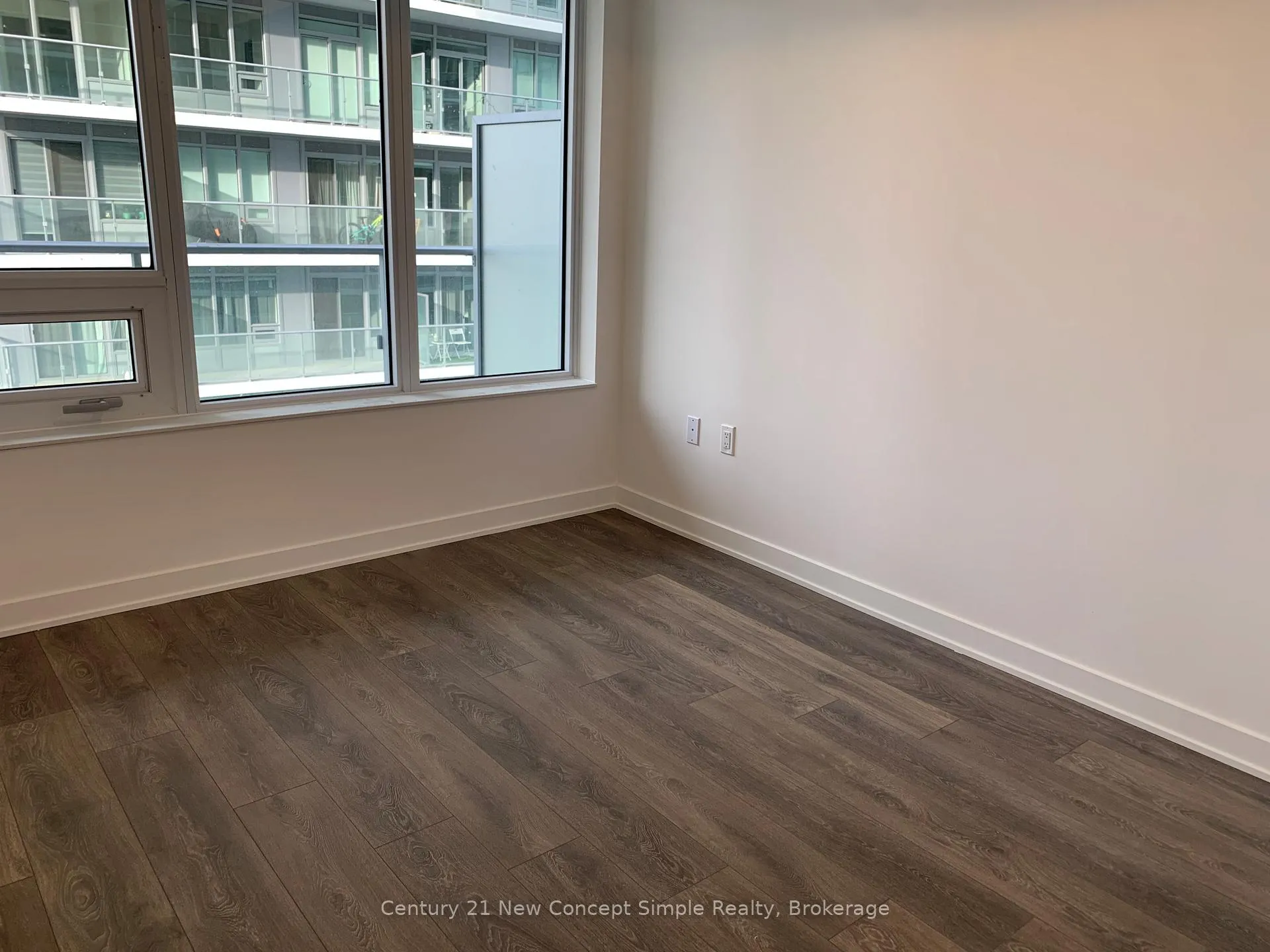 Photo 4 of Unit 2813, 195 Redpath Avenue, Toronto, Mount Pleasant West — HOMEH