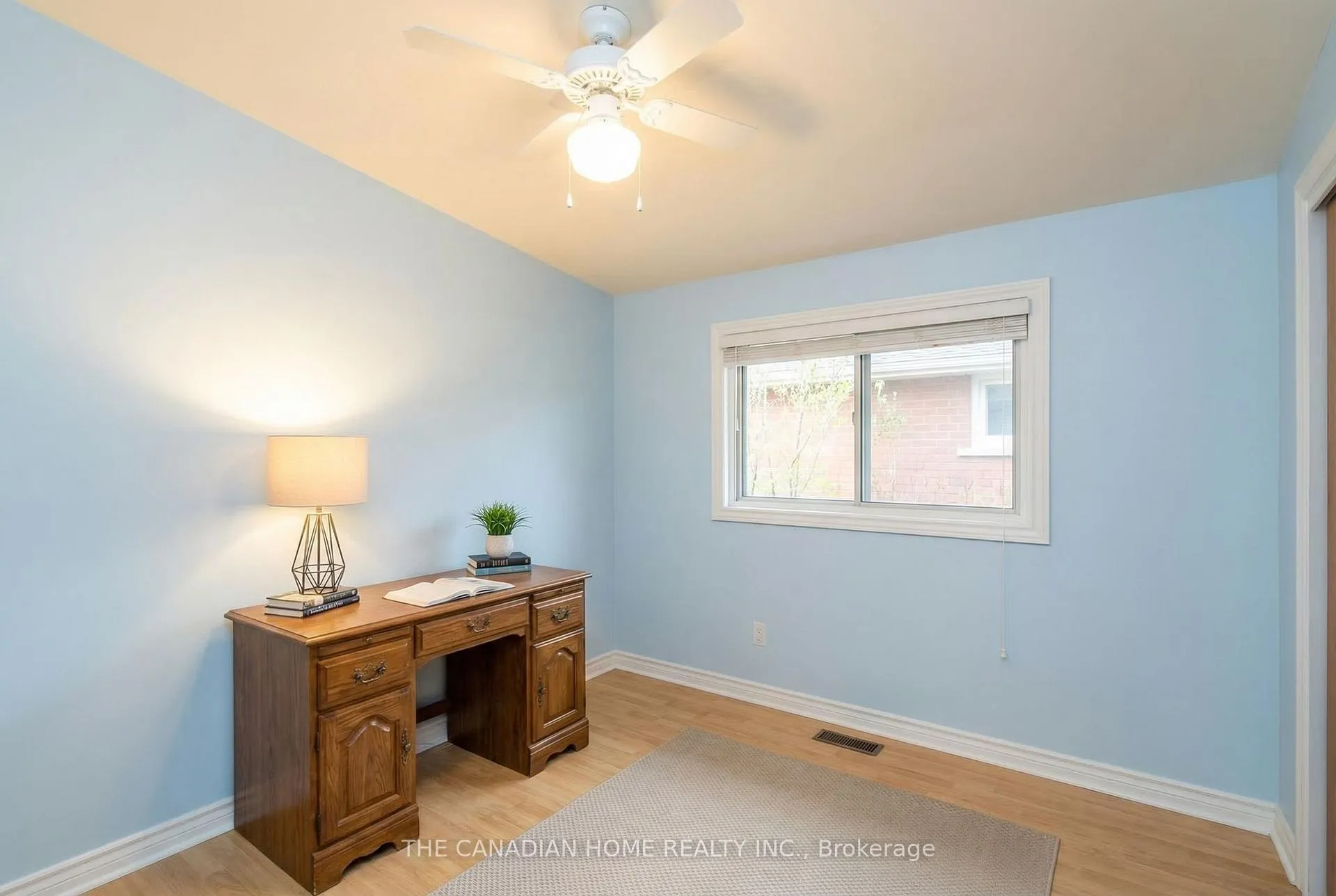 Photo 9 of 126 Lilacside Drive, Hamilton, Thorner — HOMEH