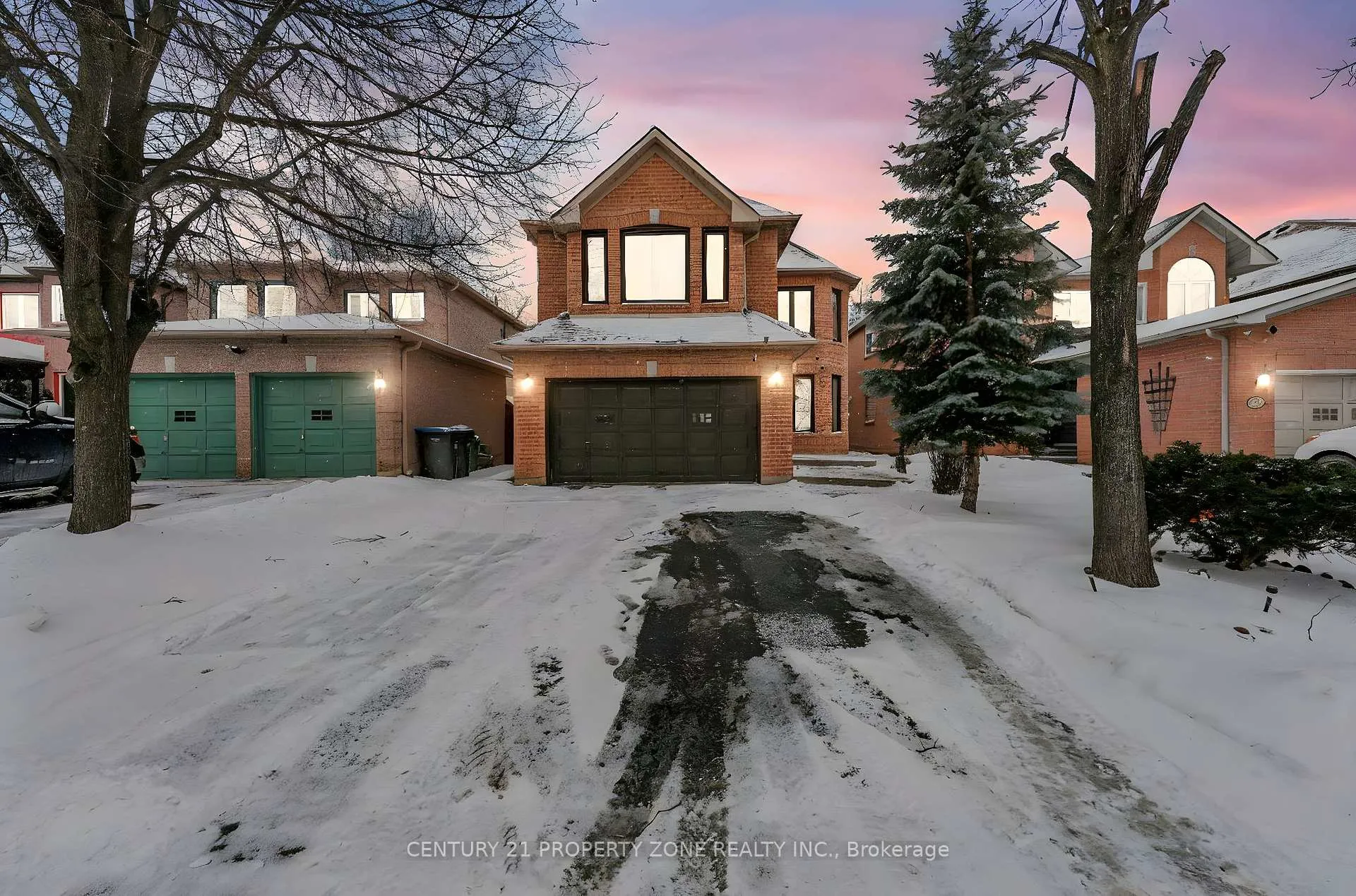 Front of 59 Richwood Crescent