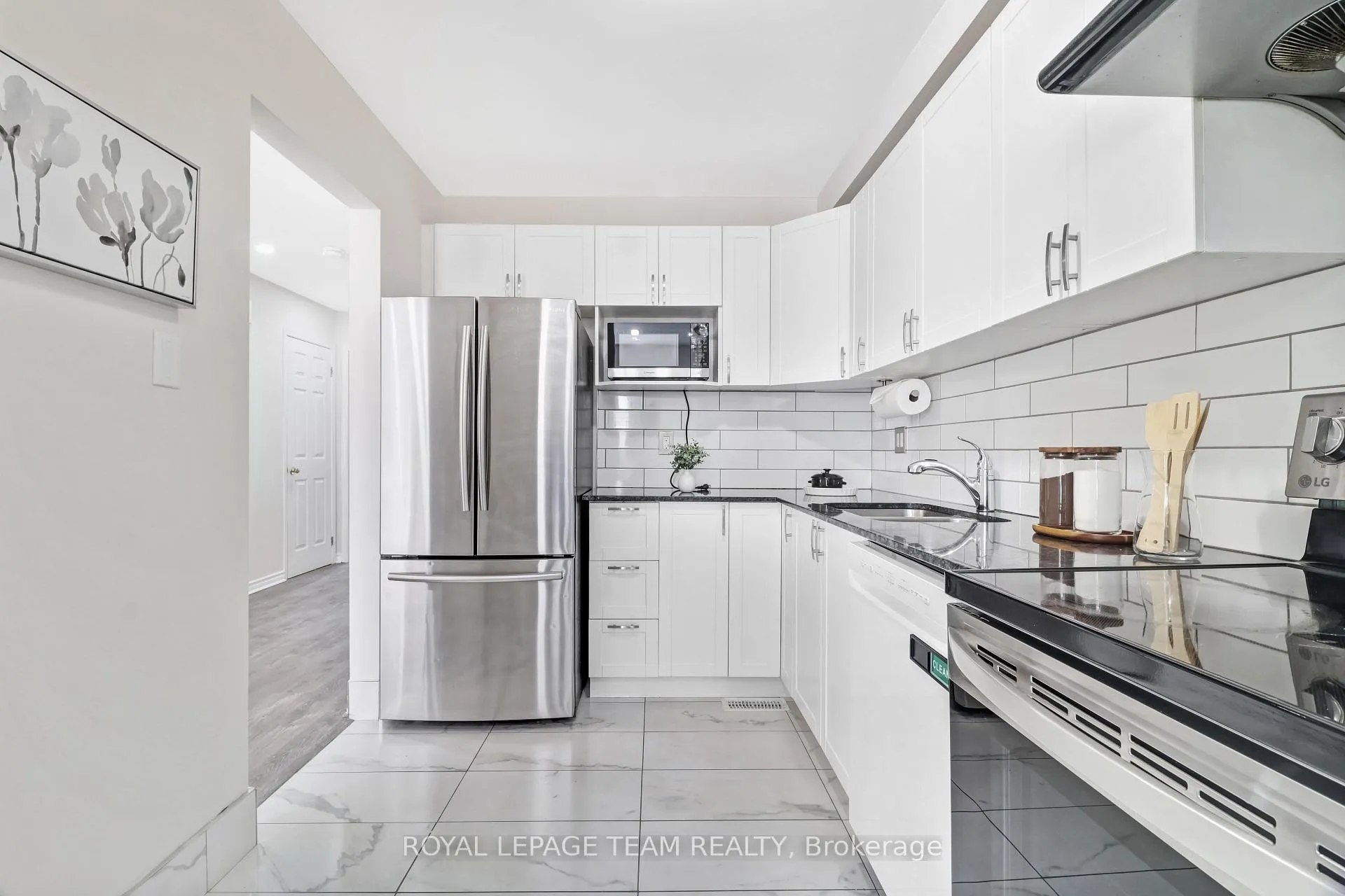 Photo 11 of 86 Woodford Way, Ottawa, Barrhaven - Longfields — HOMEH